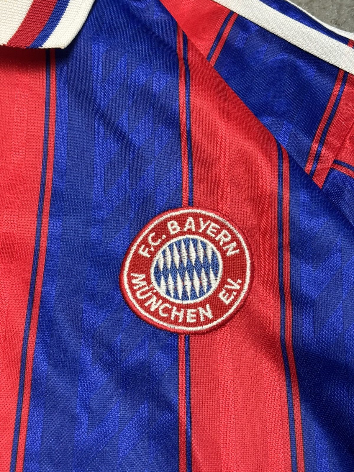Adidas Adidas Jersey T Shirt Bayern Ziege 17 Size US L / EU 52-54 / 3 - 9 Thumbnail