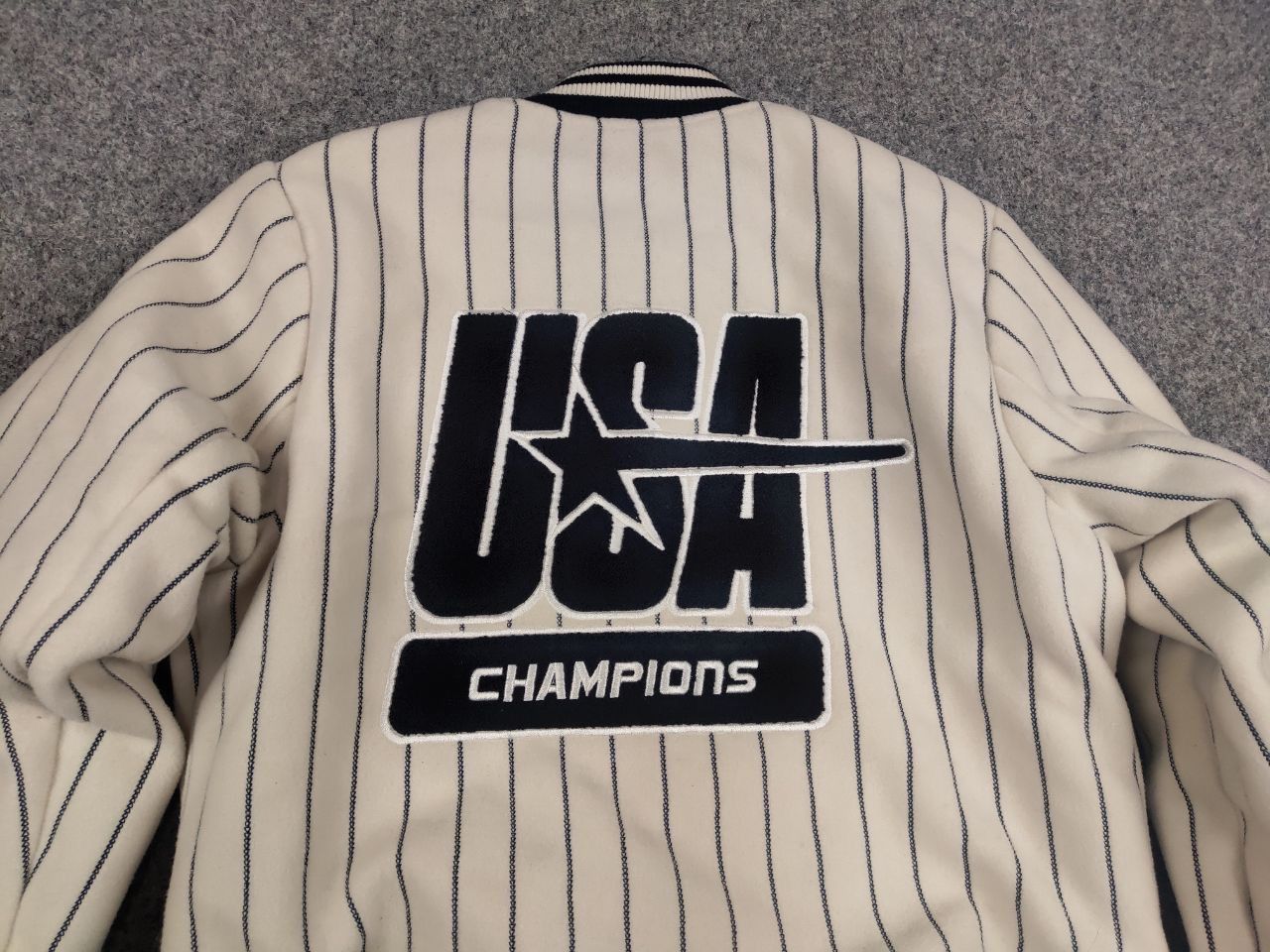 Vintage Vintage Chicago USA Champions Logo Patch Beige Bomber Jacket Size US S / EU 44-46 / 1 - 15 Thumbnail