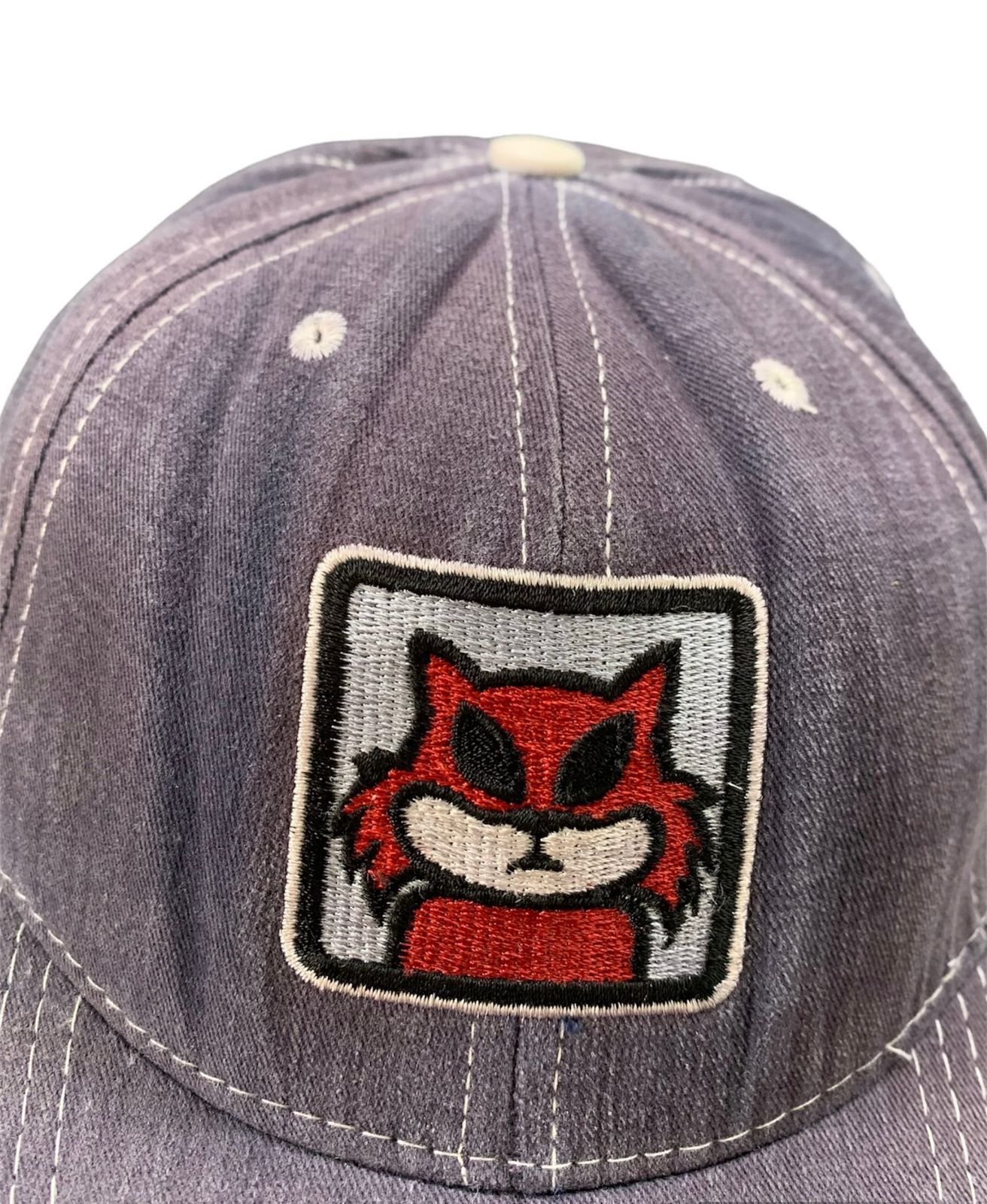 Vintage Vintage 26 Red 90s Cap Size ONE SIZE - 2 Thumbnail