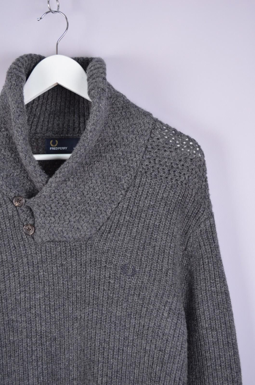 Fred Perry Fred Perry 100% Lambswool Knit Shawl Collar Sweater Size L Size US L / EU 52-54 / 3 - 3 Thumbnail
