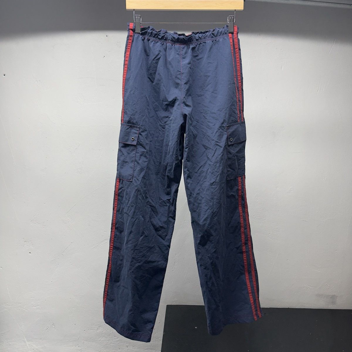 Vintage Vintage Navy Blue Red Nylon Cargo Pants Abercrombie Raimundo Size US 28 / EU 44 - 1 Thumbnail