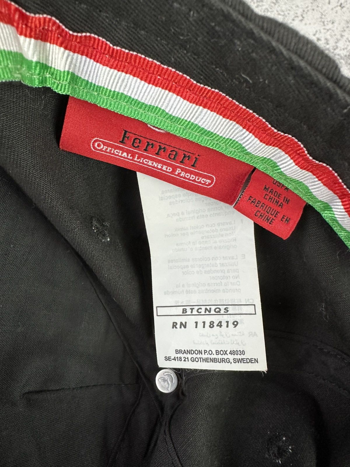 Ferrari Vintage Ferrari Cap Black Italy Racing F1 Shield Patch Hat Size ONE SIZE - 8 Thumbnail