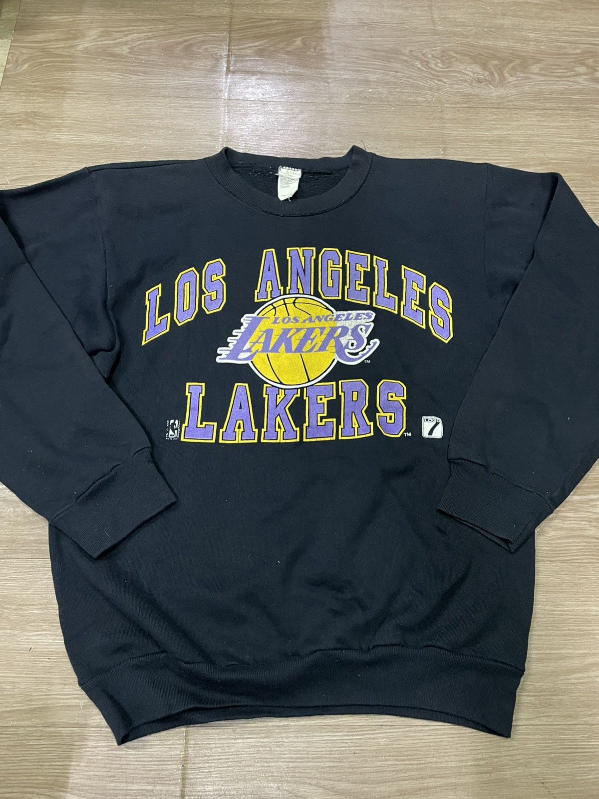 NBA Vintage nba los angeles lakers sweatshirt Size US L / EU 52-54 / 3 - 1 Thumbnail