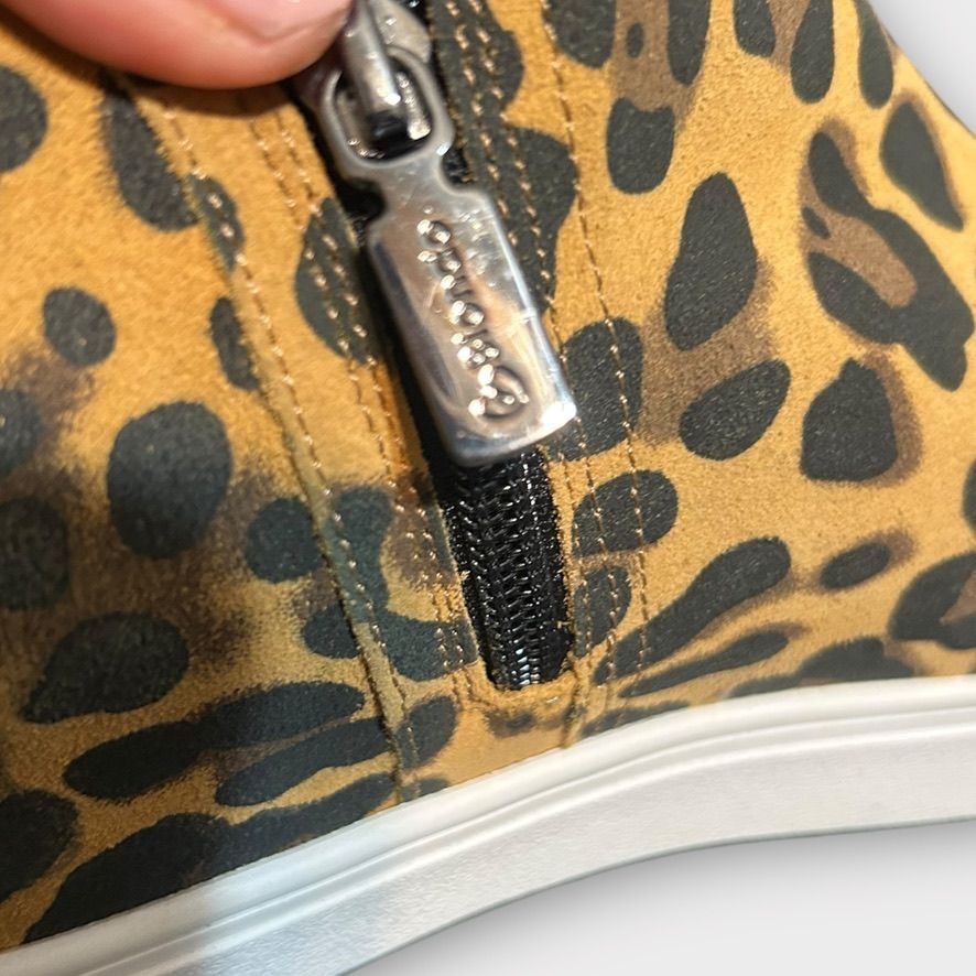 Blondo NEW Waterproof Hidden Wedge Suede Sneaker Boots Leopard 7 NW Size US 7 / IT 37 - 9 Thumbnail
