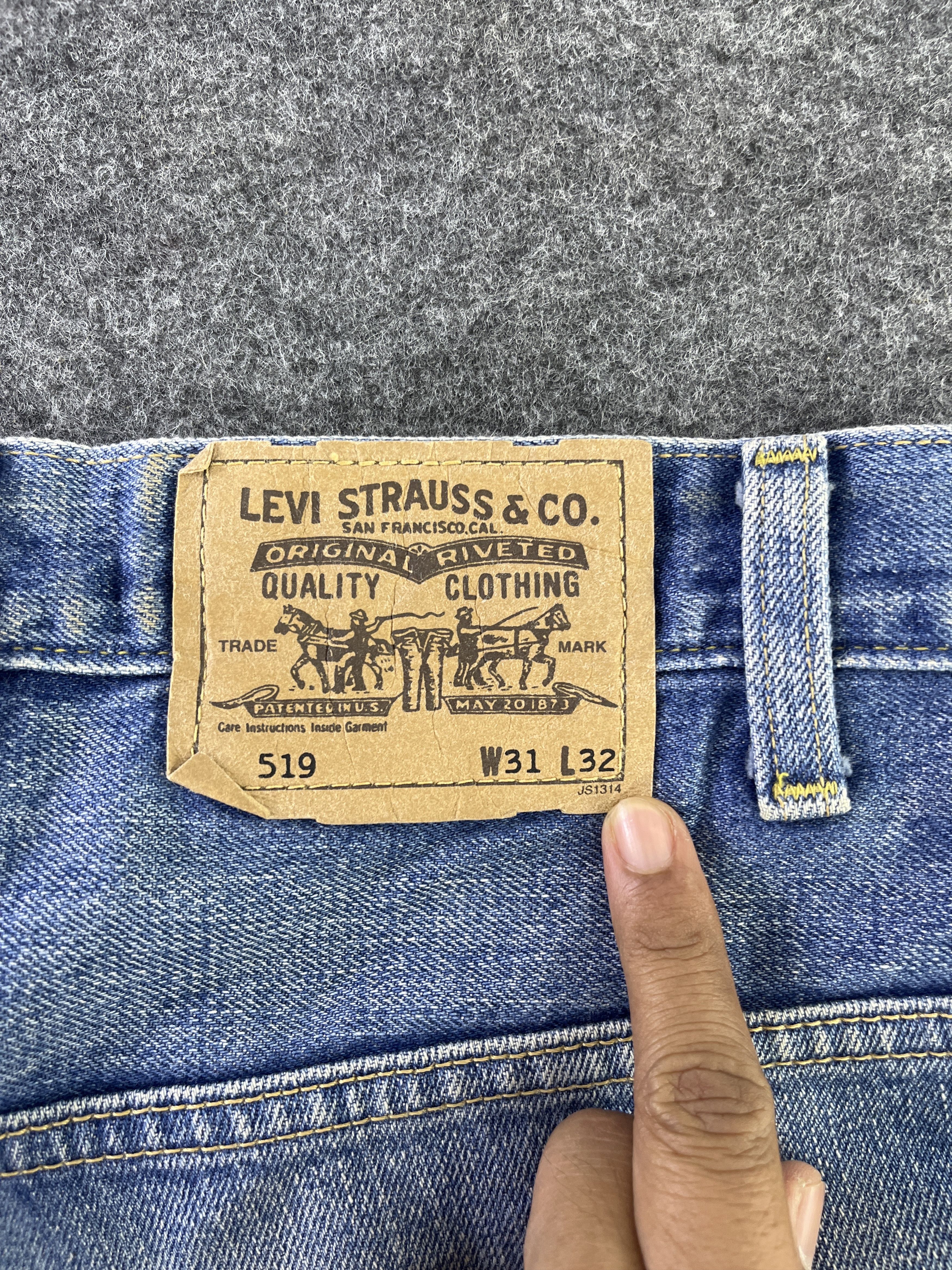 Levi's Vintage Levis 519 Distressed Jeans - J964 Size US 31 - 5 Thumbnail