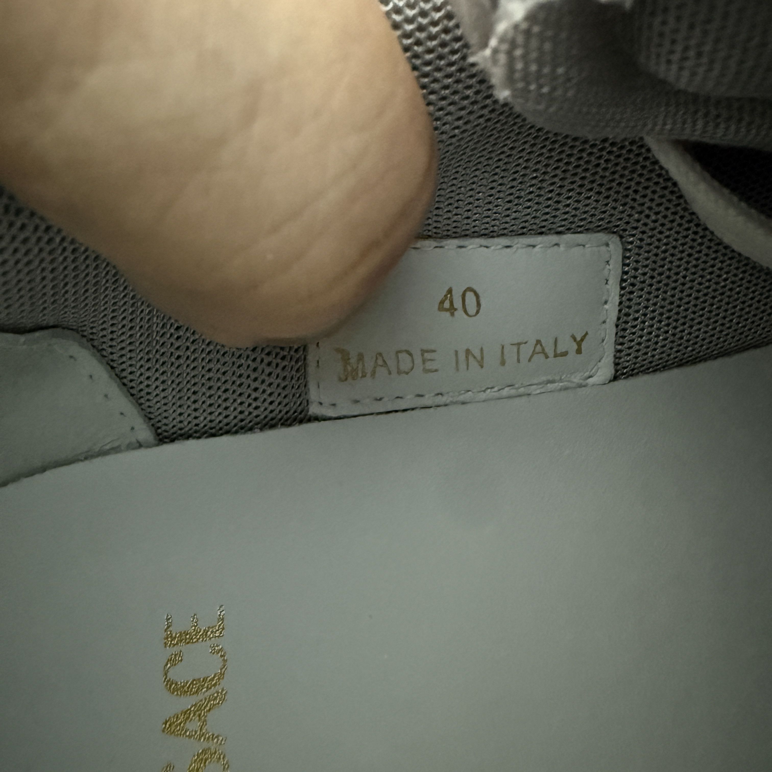 Versace Versace Medusa White Leather Men's Sneaker, 1013377, sz 40 Size US 7 / EU 40 - 12 Thumbnail