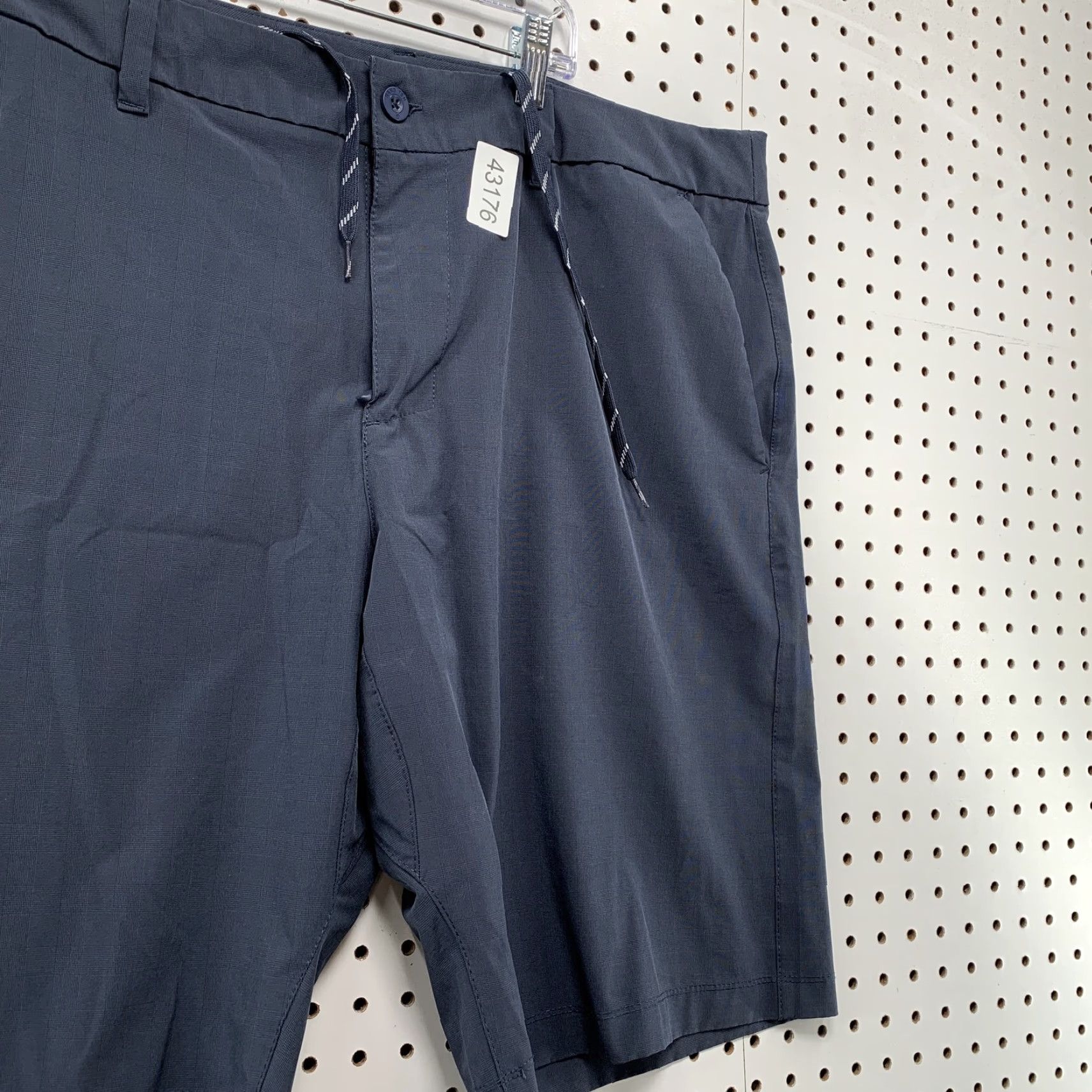 Hang Ten Hang Ten Shorts Mens Size 40 Drawstring Preppy Casual 40x11 Size US 40 / EU 56 - 3 Thumbnail