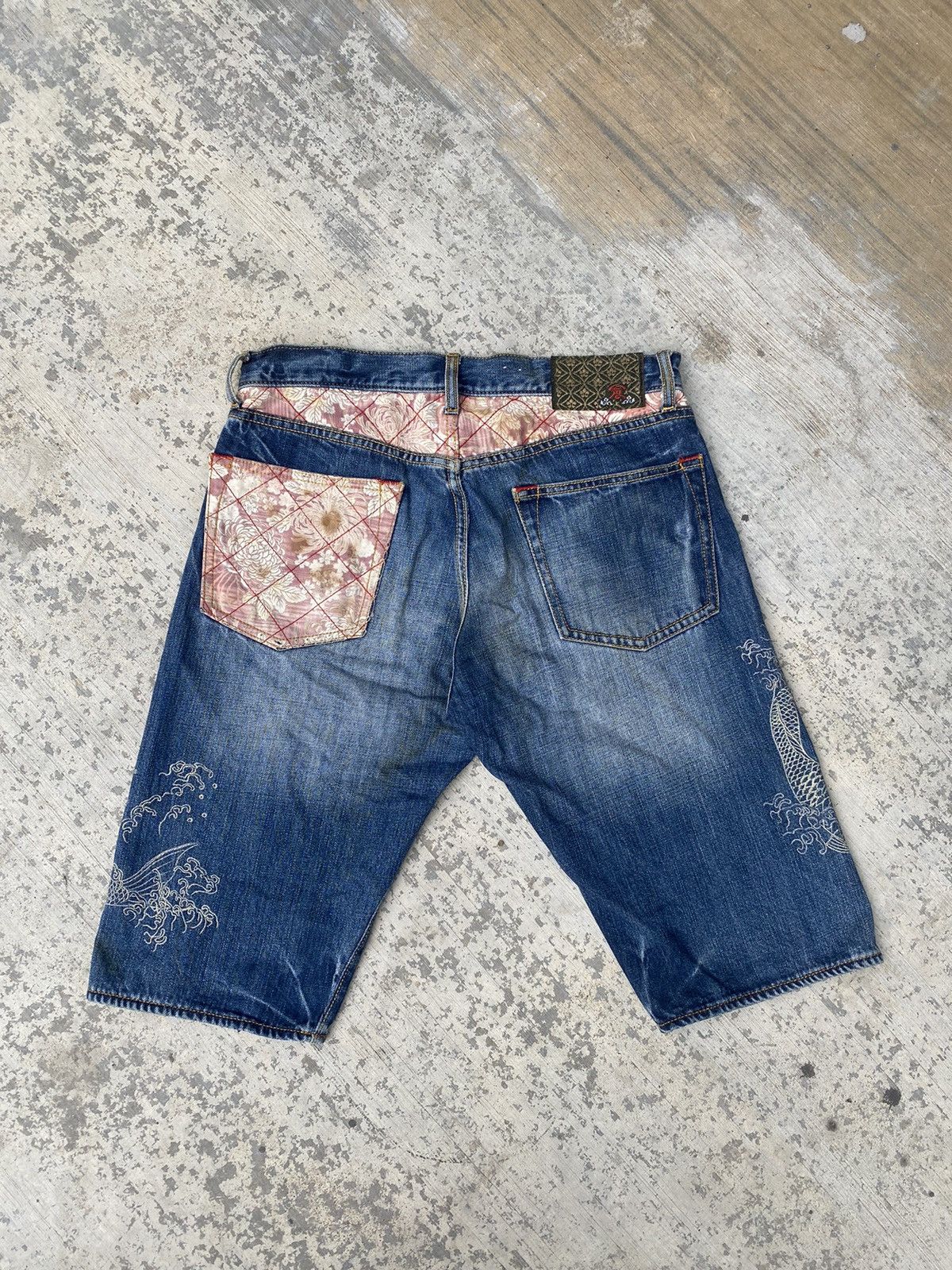 Eternal × Japanese Brand Eternal Koi Fish Embroidery Denim Shorts Size US 31 - 2 Thumbnail