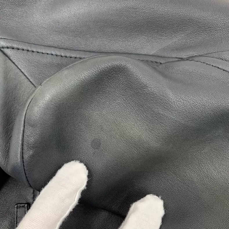 Dior Dior Black sheepskin round-neck zipper long-sleeved leathe Size XS / US 0-2 / IT 36-38 - 9 Thumbnail