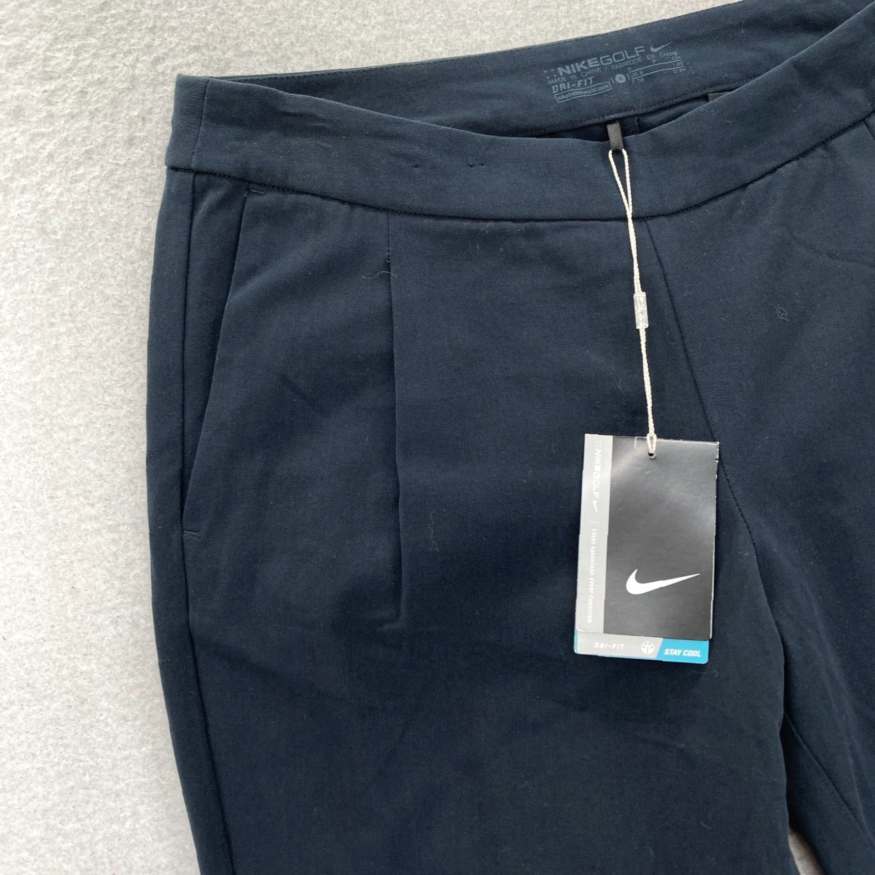 Nike Nike Golf Pants Women's 4 Slim Leg Cropped Navy Blue Dri-Fit Pleated Stretch NWT Size 27" / US 4 / IT 40 - 3 Thumbnail
