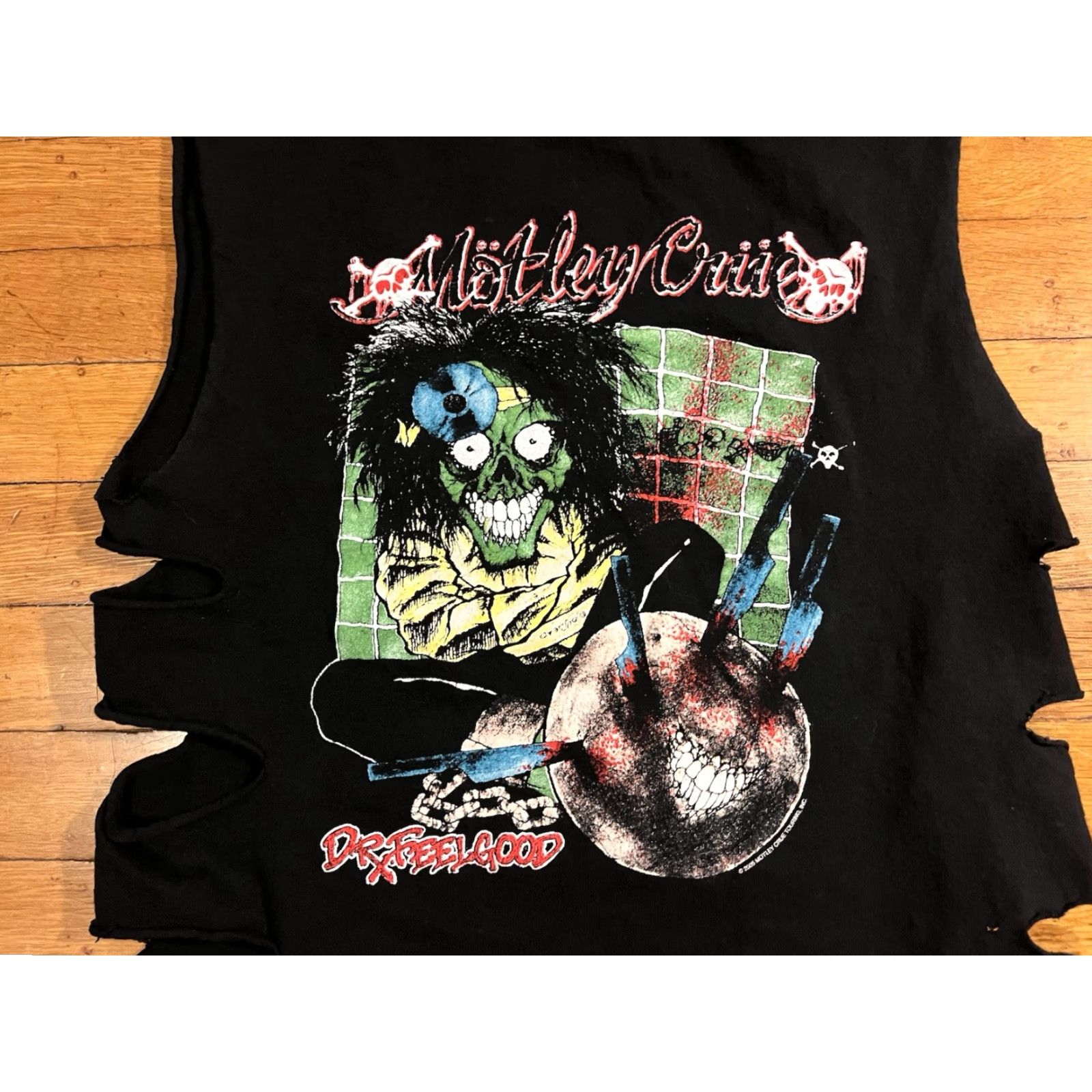 Vintage VINTAGE Motley Crue Dr. Feelgood Shirt Women’s Small Black Winterland 80s Funny Horror Music Retro Rock Men/Women Size S / US 4 / IT 40 - 3 Thumbnail