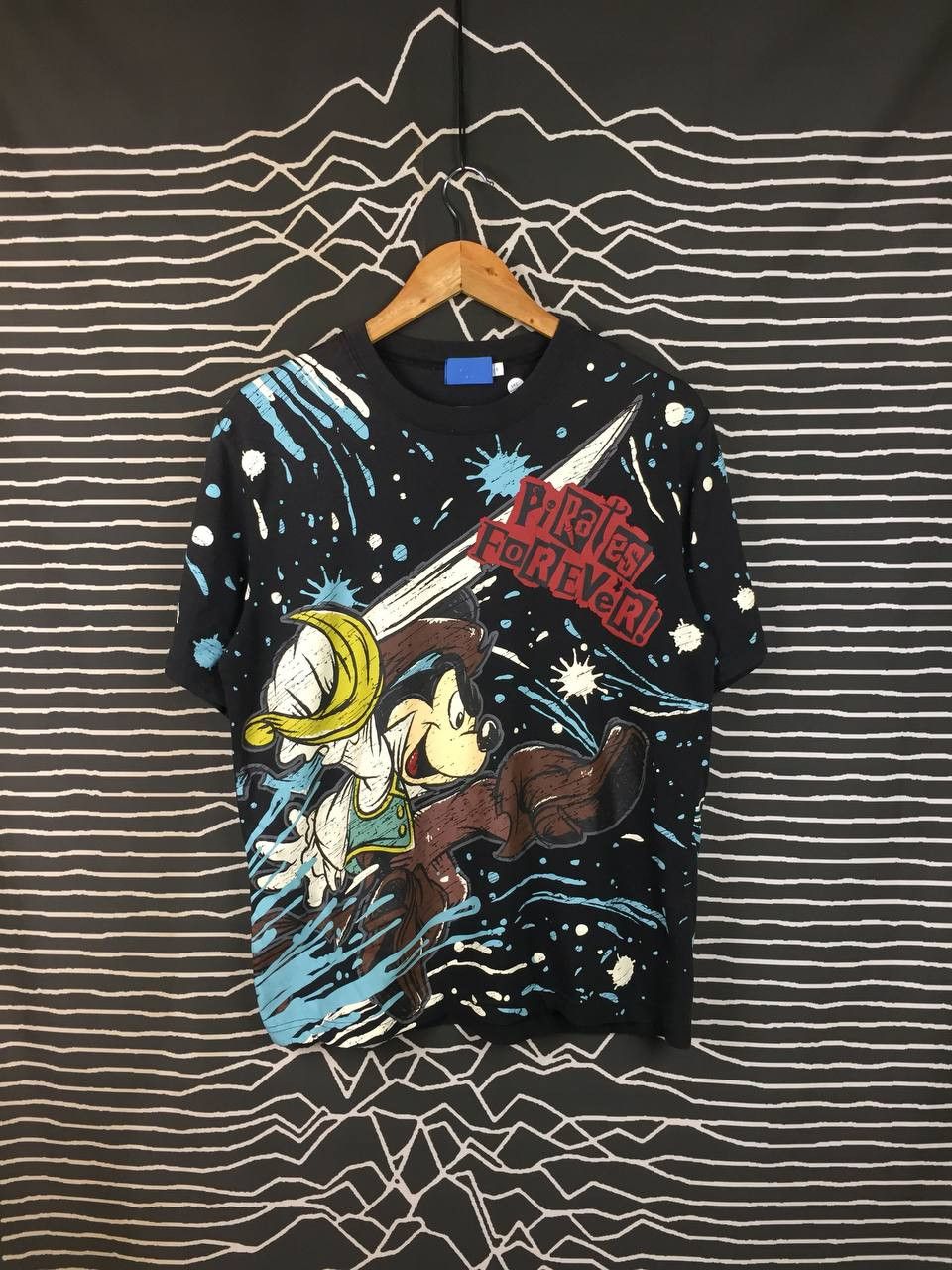 Disney Tokyo Disney Resort Mickey & Friends Pirates Summer AOP Tee Size US L / EU 52-54 / 3 - 2 Thumbnail