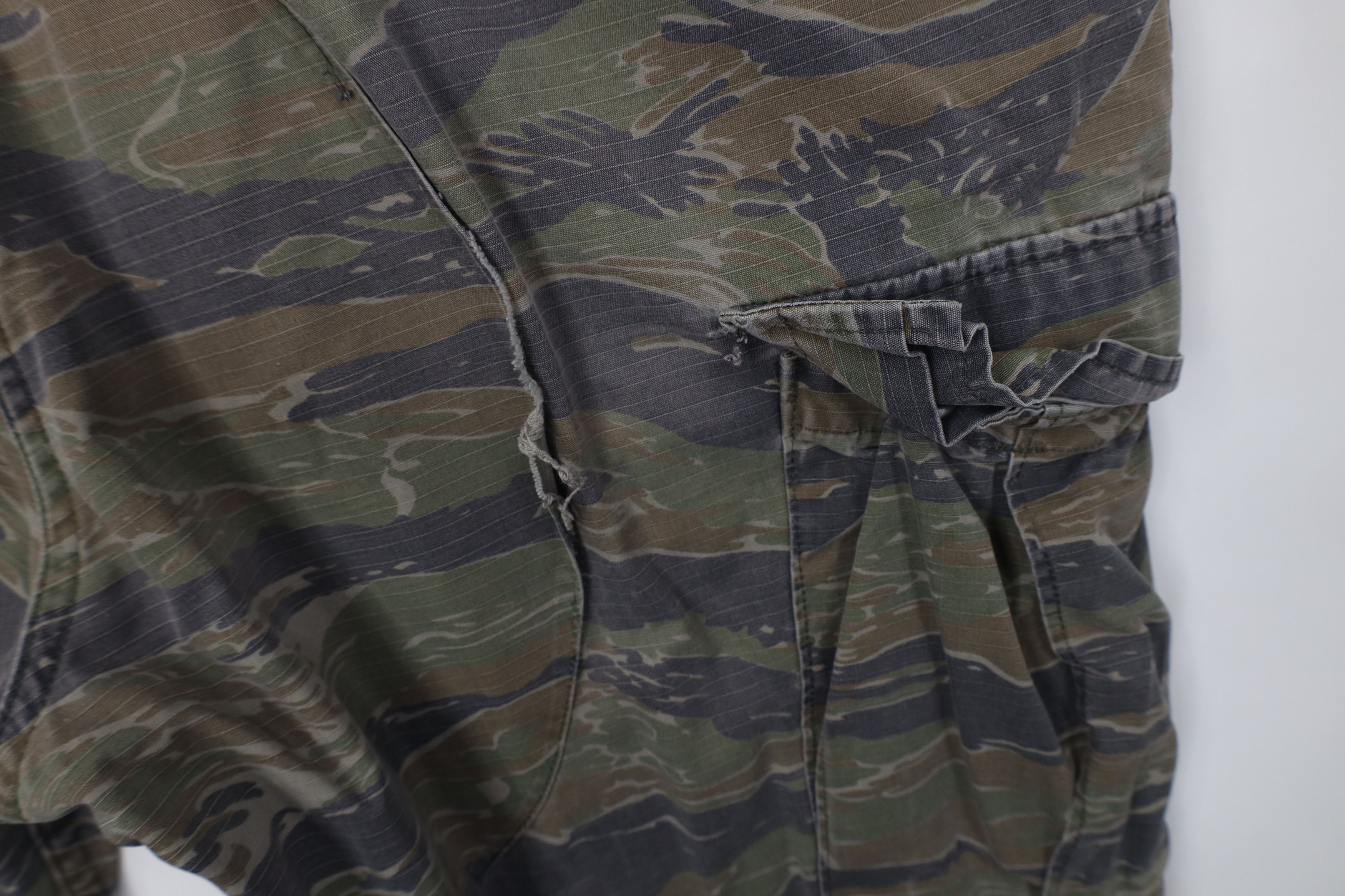 Vintage Vintage Y2K Double Knee Tiger Stripe Camouflage Cargo Pants Size US 36 / EU 52 - 13 Thumbnail