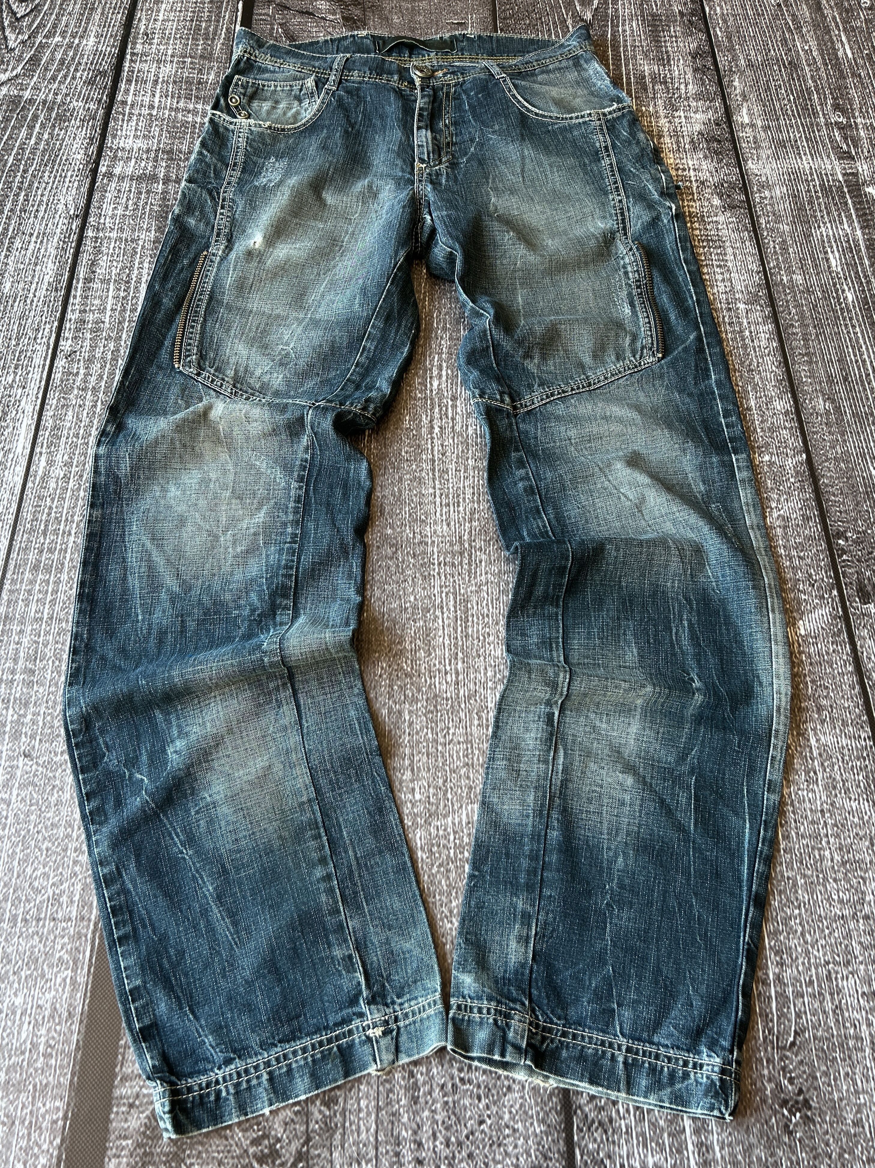 Vintage Vintage Faded Denim Jeans Zip Pocket Biker Skate Y2K Style Size US 32 / EU 48 - 1 Thumbnail