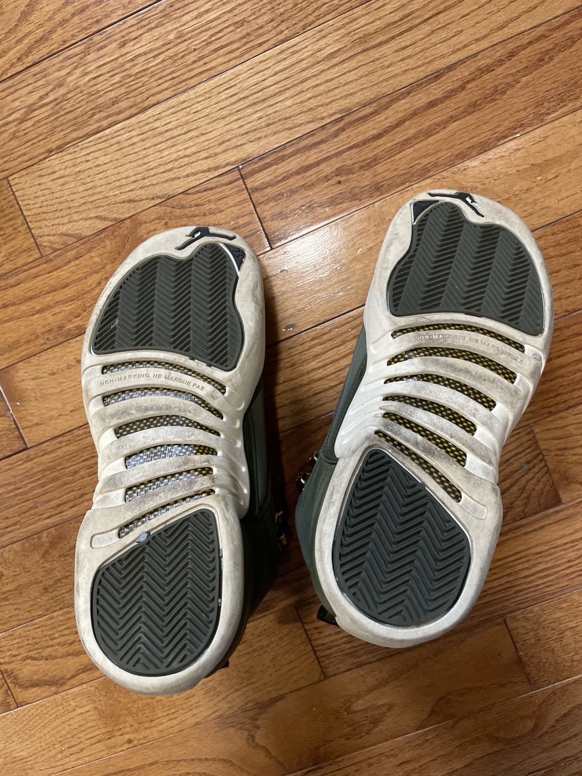Jordan Brand Air jordan 12 olive greens Size US 5.5 / IT 35.5 - 3 Thumbnail