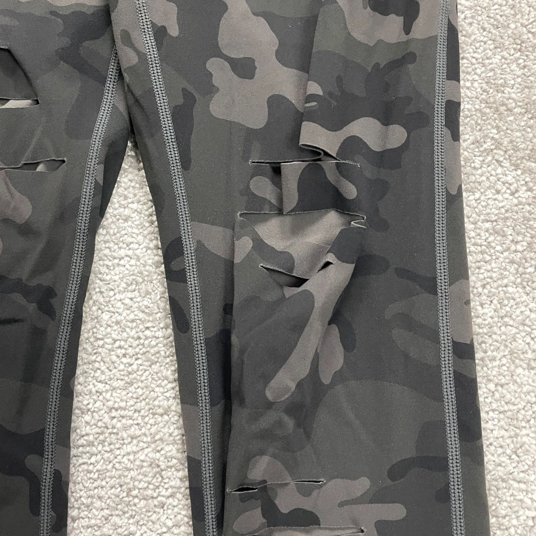 Vintage VINTAGE Zyia Active Compression Leggings Womens 4 Multi Camo Ripped Athletic Gym 26x28 Size 27" / US 4 / IT 40 - 5 Thumbnail