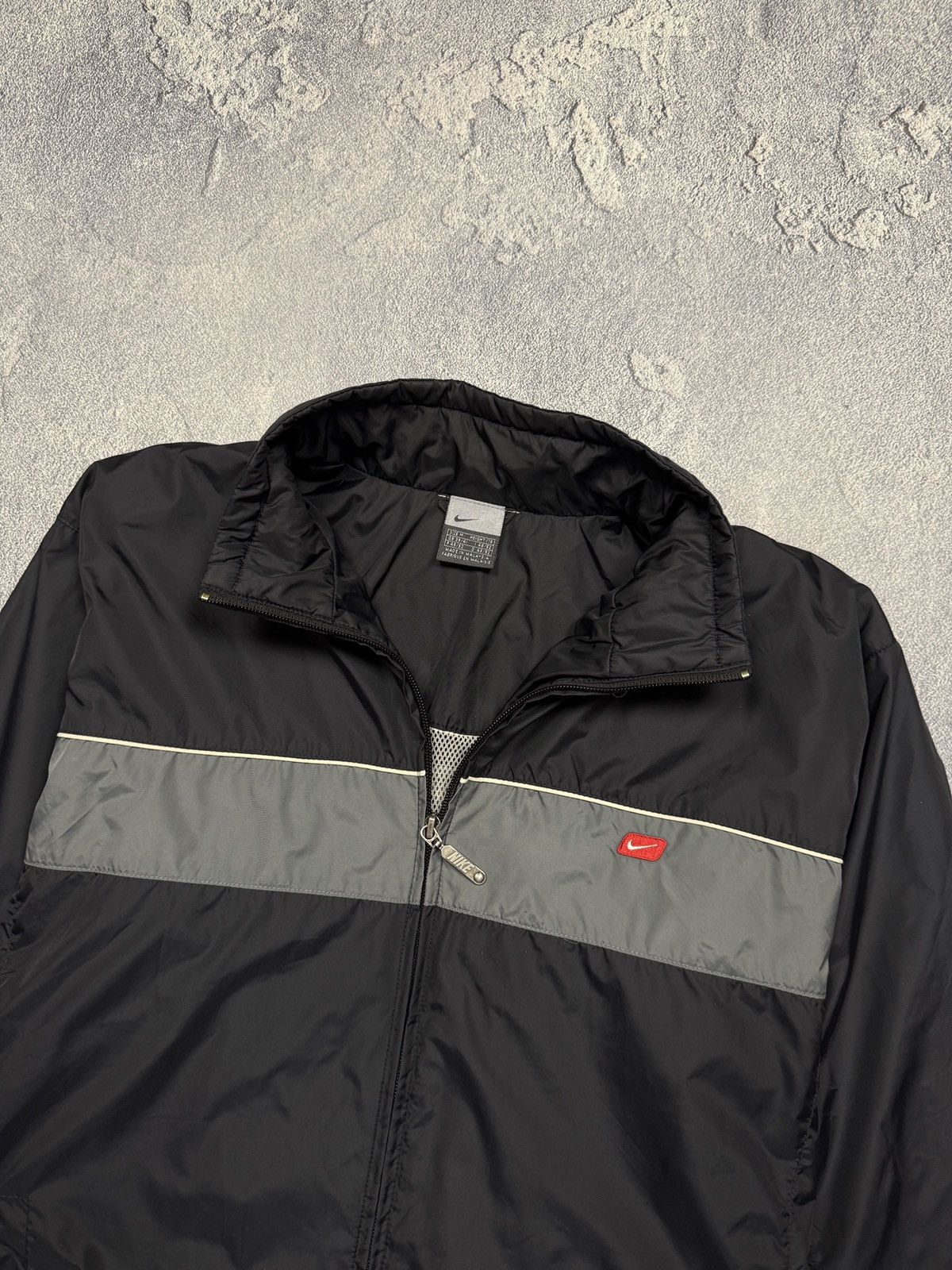 Nike Nike Vintage Nylon Jacket Size US M / EU 48-50 / 2 - 3 Thumbnail