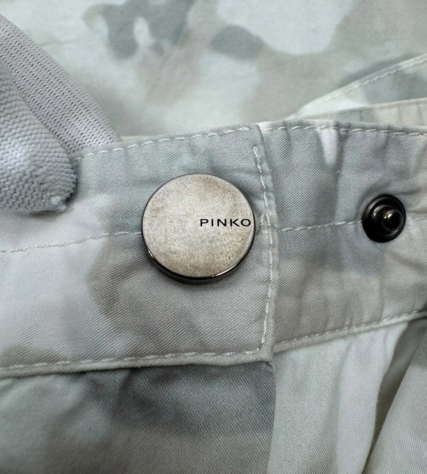 Pinko Pinko Camouflage Cargo Pants Crop Belted size GB8 I40 Size 27" / US 4 / IT 40 - 12 Thumbnail