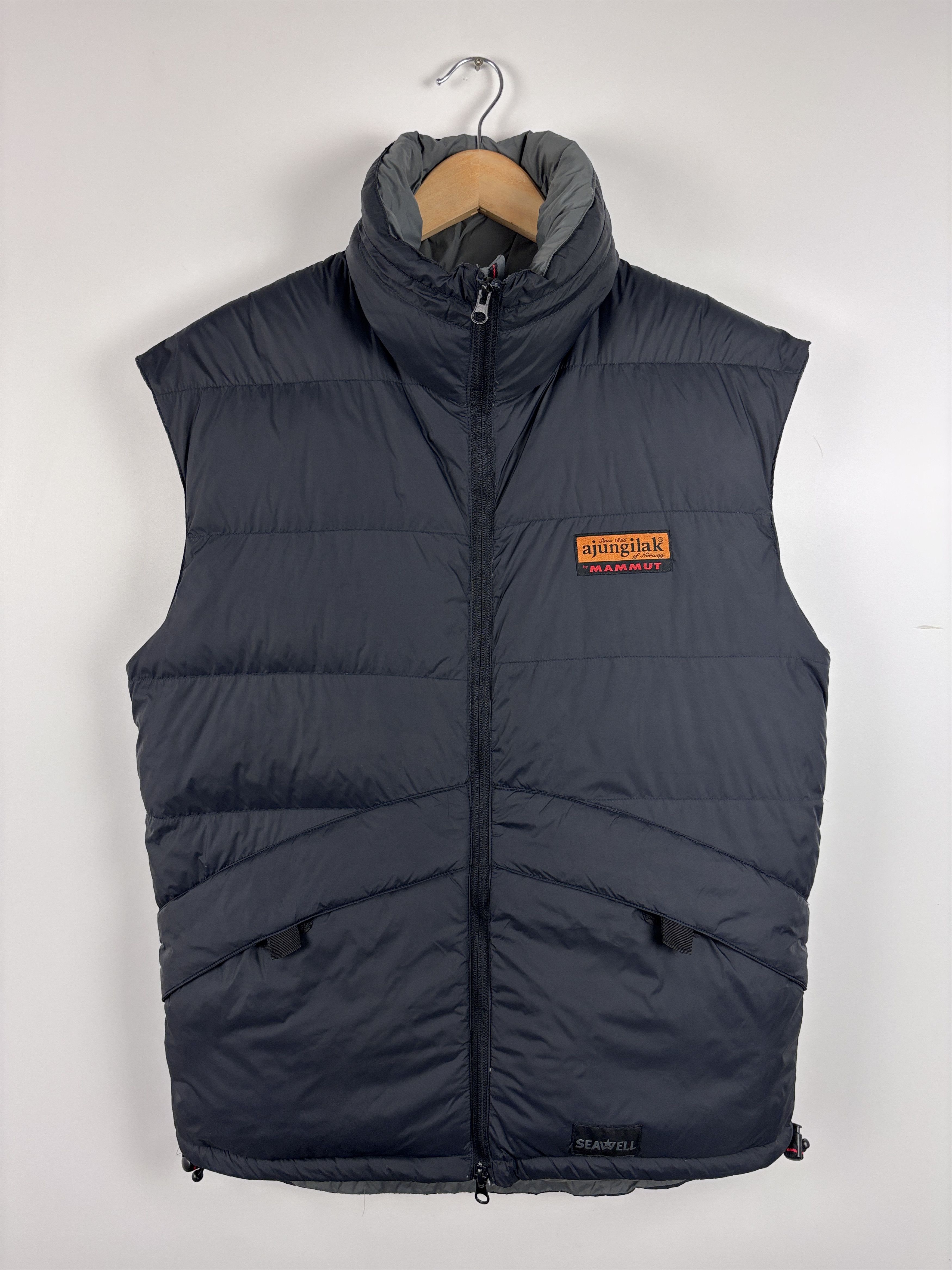 Mammut × Vintage Vintage Mammut Ajungilak Down Puffer Vest Jacket Blue Size S Size US S / EU 44-46 / 1 - 1 Thumbnail