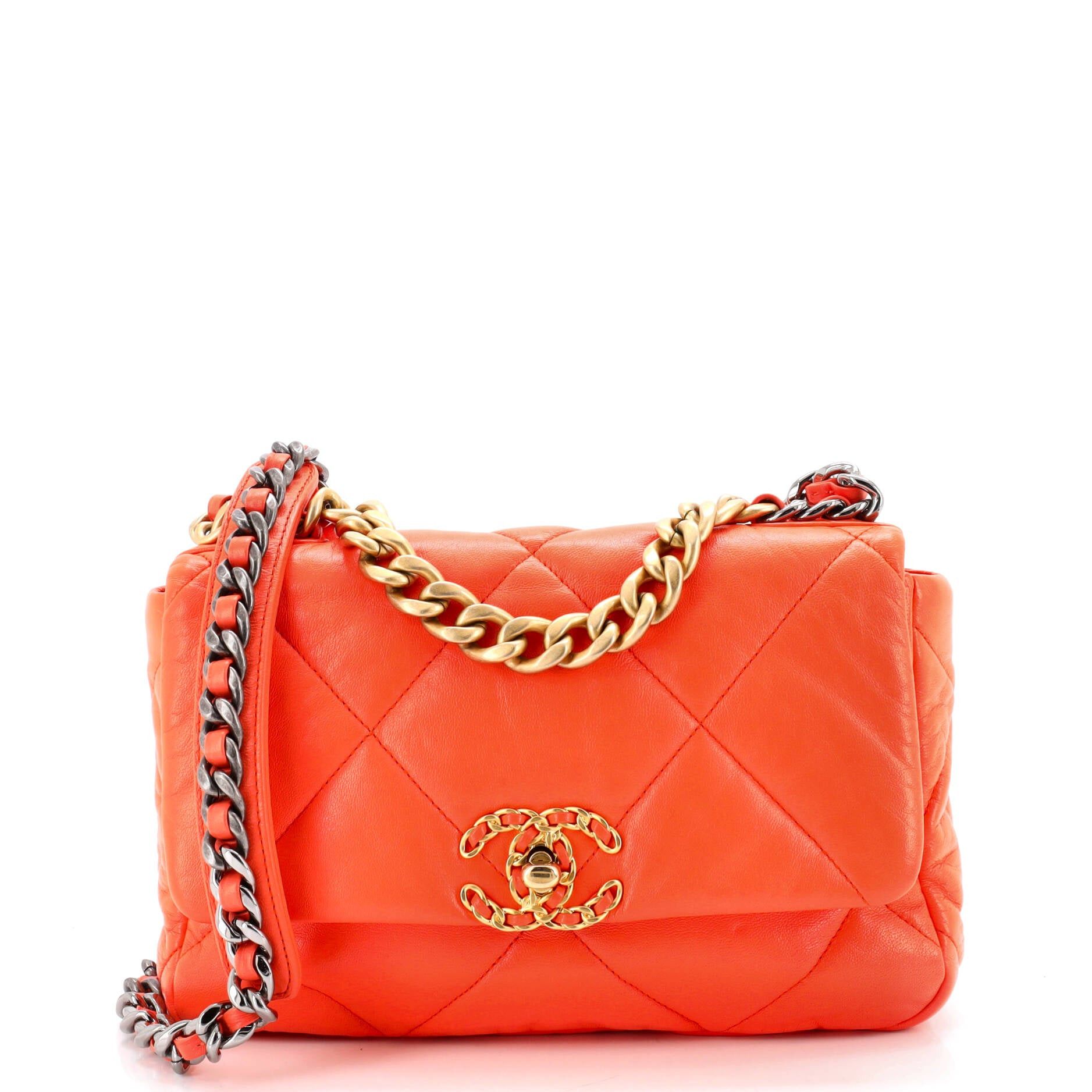 Chanel 19 Flap Bag Size ONE SIZE - 1 Thumbnail