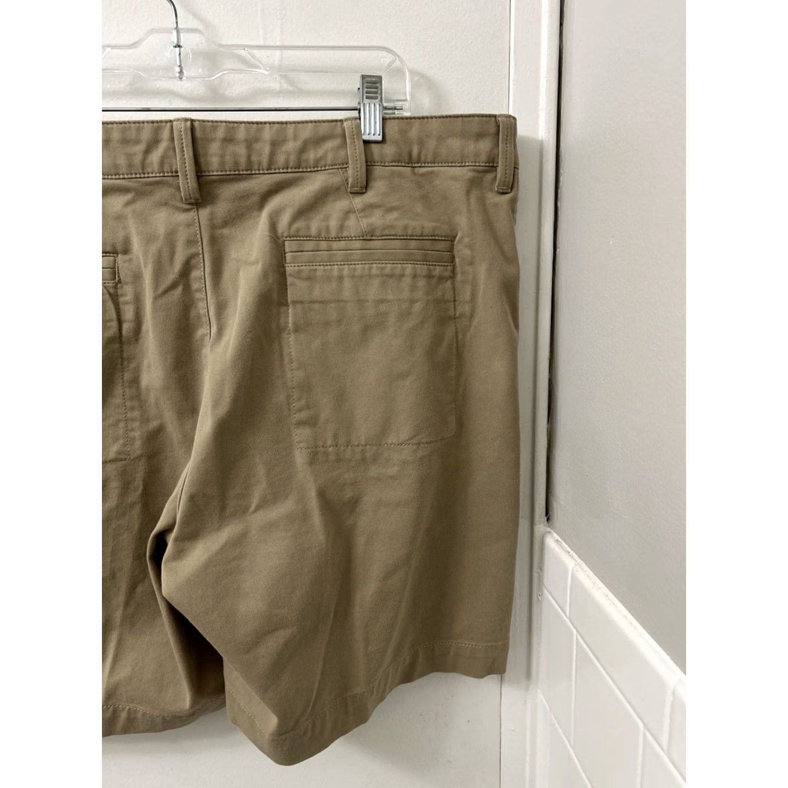 Vintage LLBean Chino Shorts Mens 40 Tan Brown Comfort Stretch 8” Inseam Casual Pocket Lightweight Size US 40 / EU 56 - 7 Thumbnail