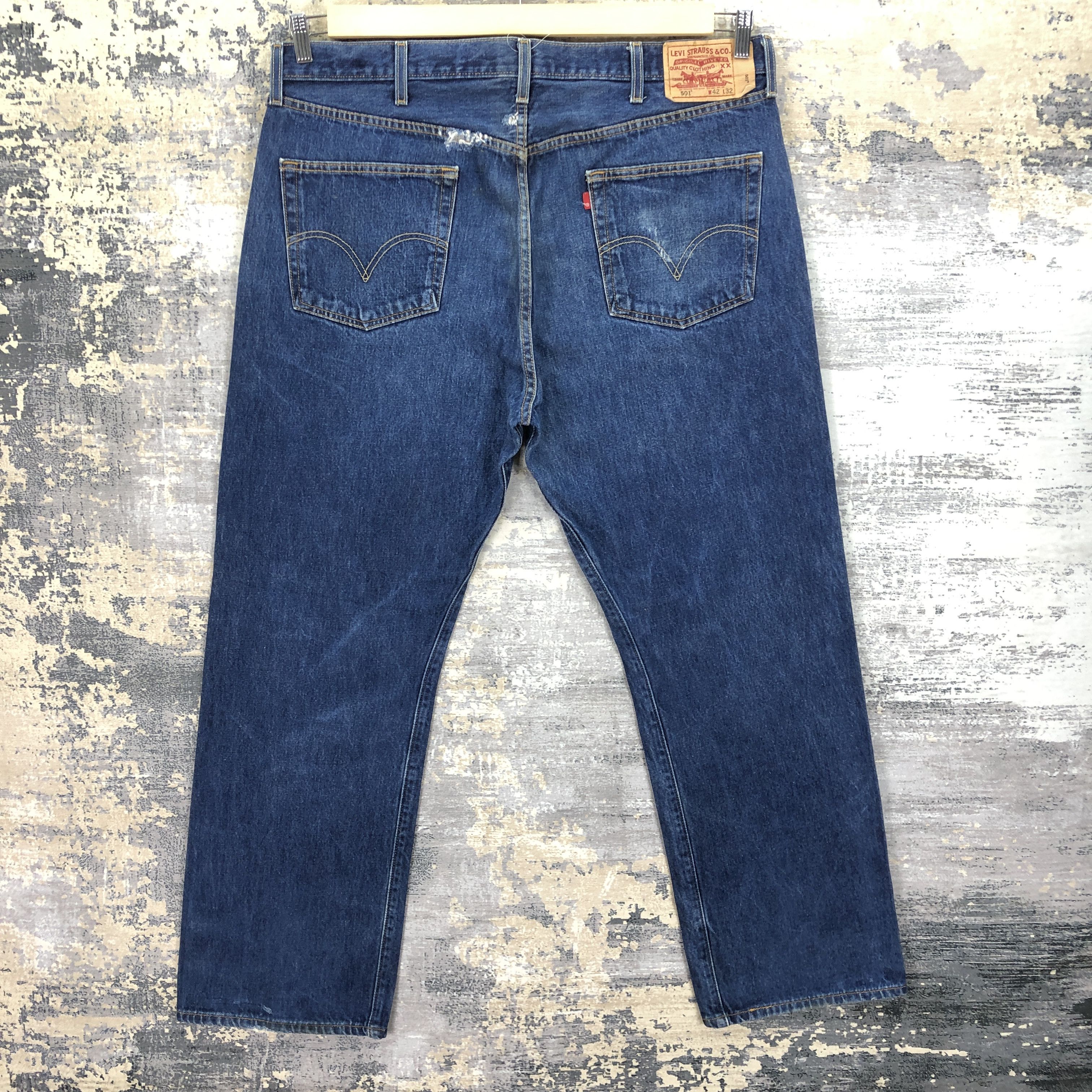 Levi's Vintage Levis 501 Jeans Dirty Levi's Indigo Faded Denim Size US 40 / EU 56 - 2 Thumbnail