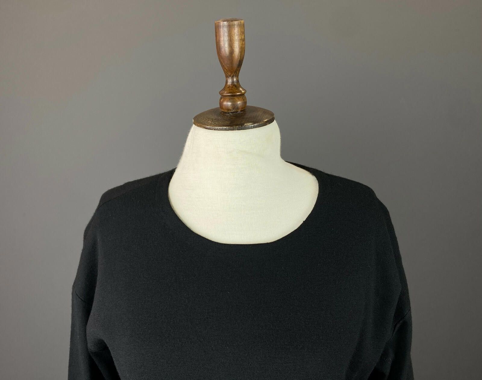 Designer Dorothee Schumacher Black Wool Belted Sweater Size 4 Size S / US 4 / IT 40 - 2 Thumbnail