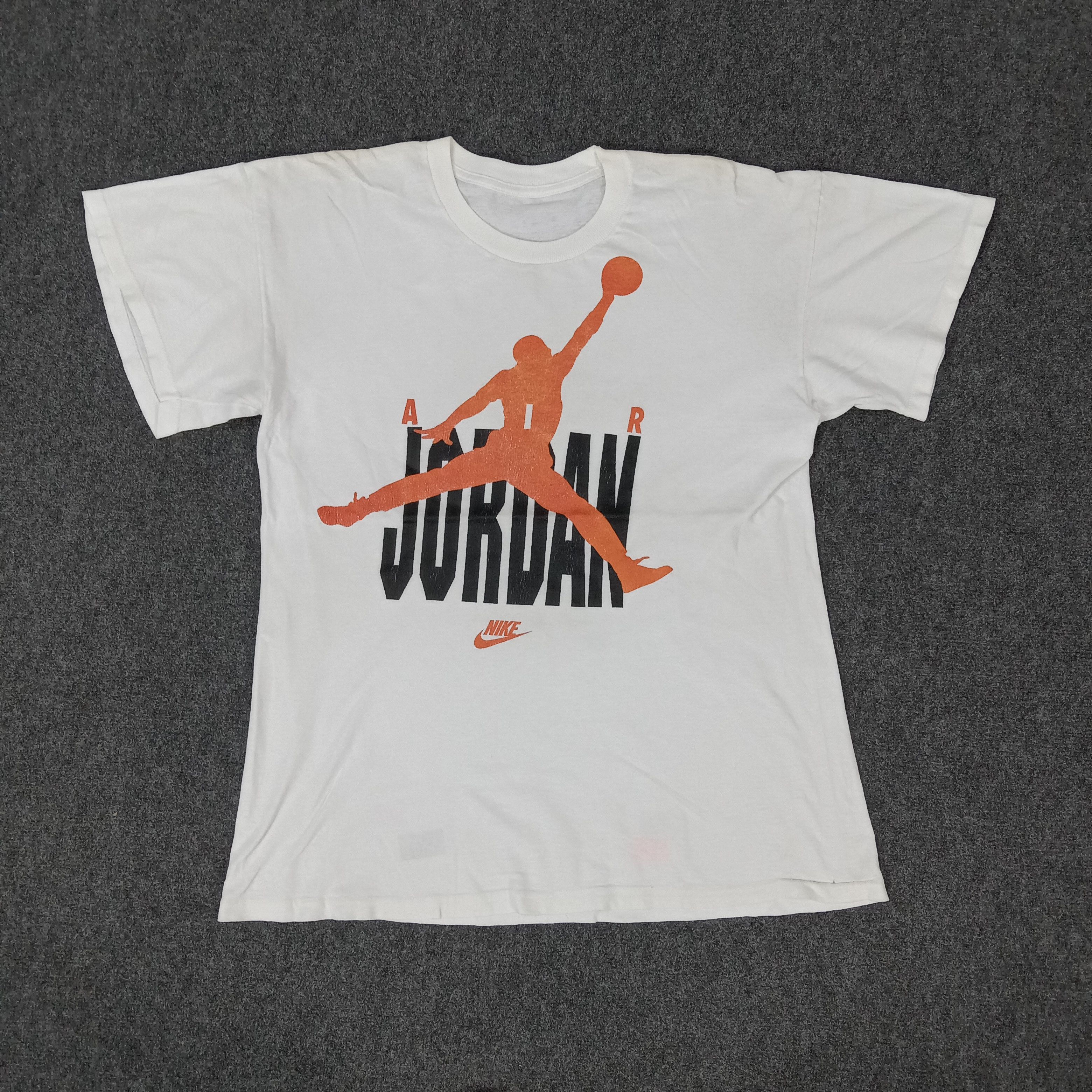 Nike × Vintage Vintage 90's Nike Air Jordan Sport Style NBA Tshirt Size US L / EU 52-54 / 3 - 1 Thumbnail
