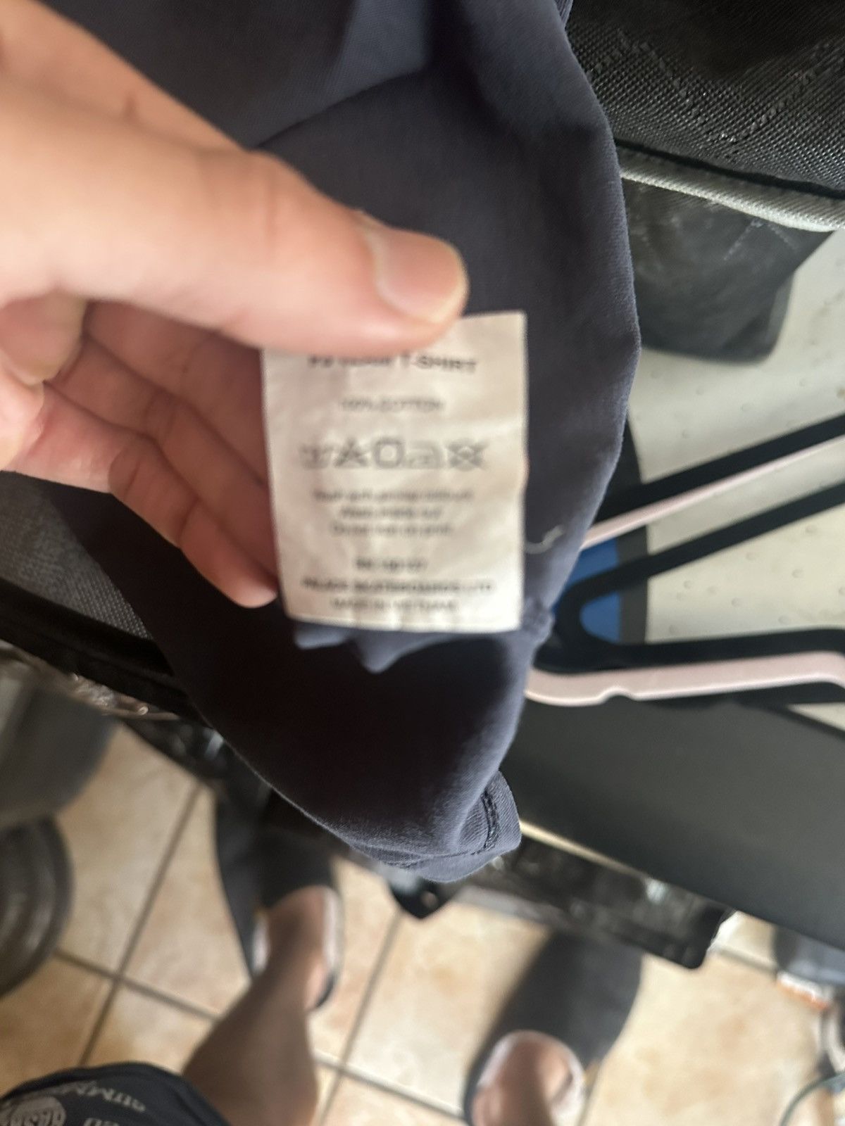 Palace Navy Tri Ferg Palace Size US L / EU 52-54 / 3 - 4 Thumbnail