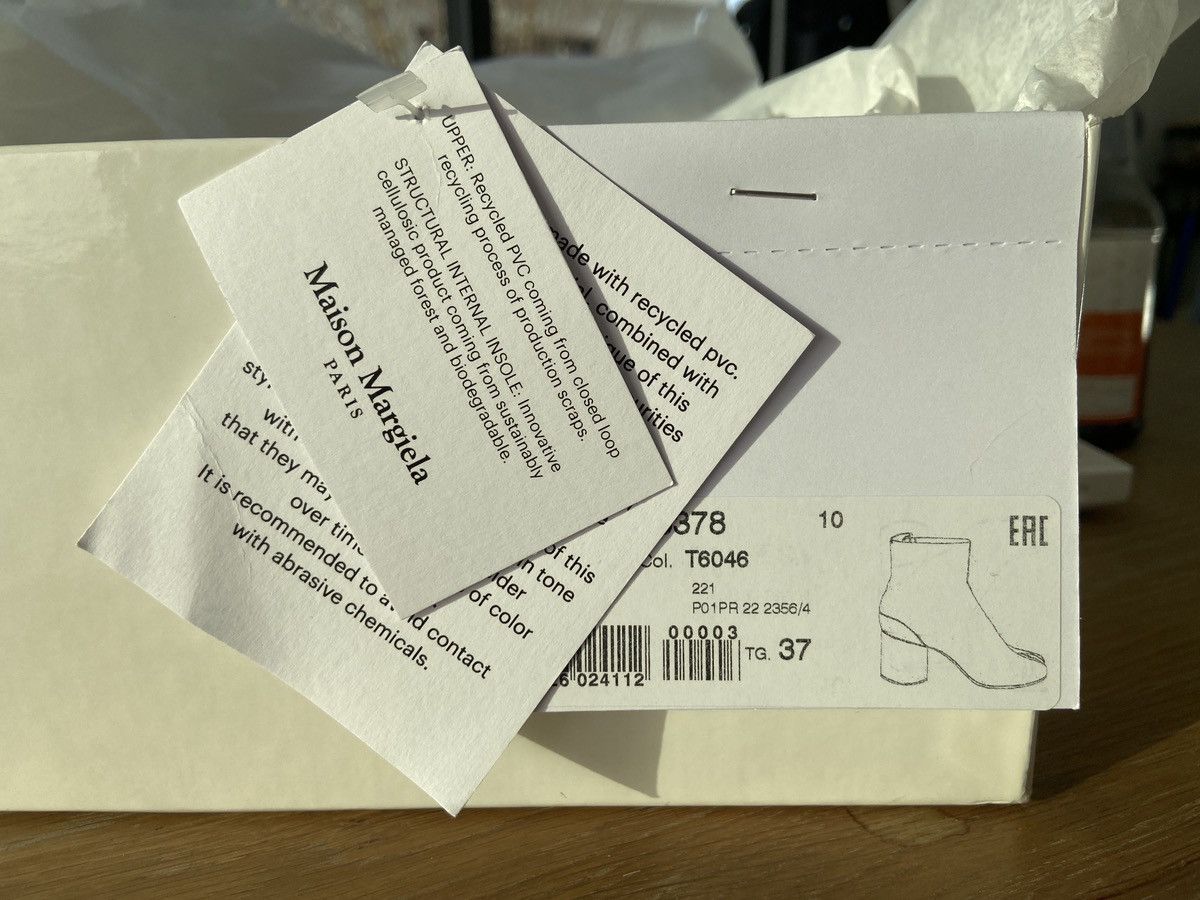 Maison Margiela MM22 Tabi Rubber ankle boots Size US 7 / IT 37 - 10 Thumbnail