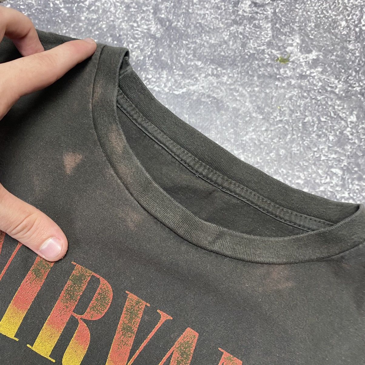 Band Tees × Vintage Vintage Nirvana Very Rare 90’s Bug Graphic logo tee Size US L / EU 52-54 / 3 - 8 Thumbnail