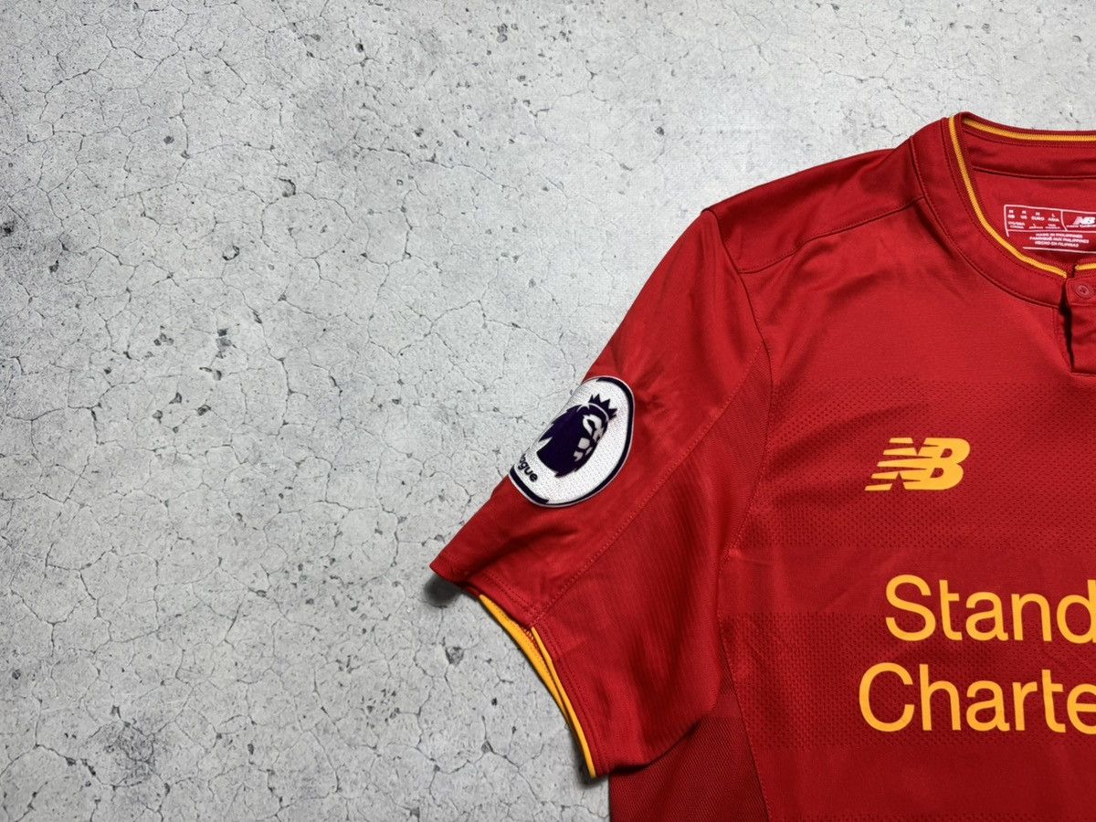 New Balance New Balance FC Liverpool 2016/2017 Vintage Soccer Jersey Size US M / EU 48-50 / 2 - 3 Thumbnail