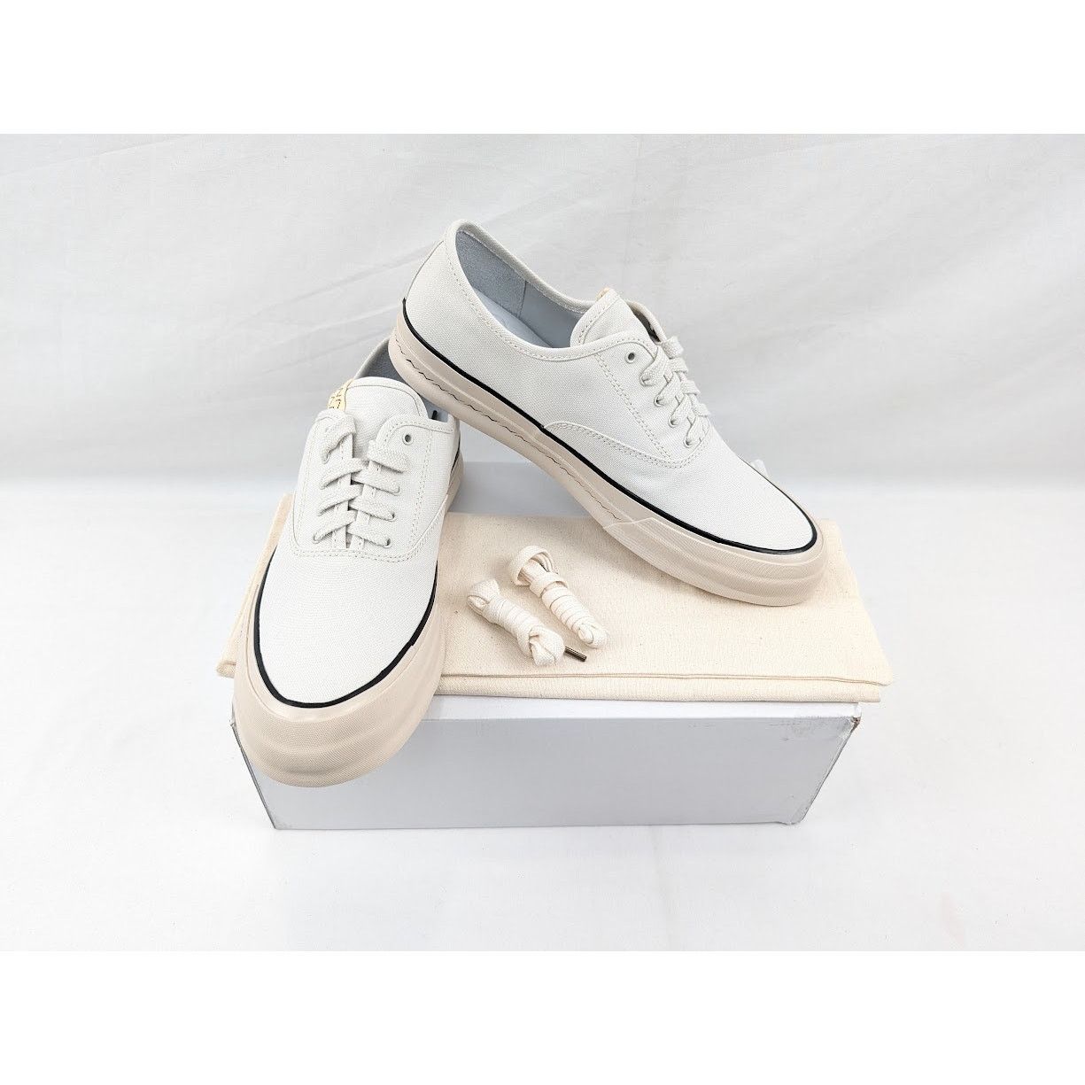 Visvim o1rshd1 Logan Deck Lo Sipe Sneakers in Ivory Size US 11 / EU 44 - 19 Thumbnail