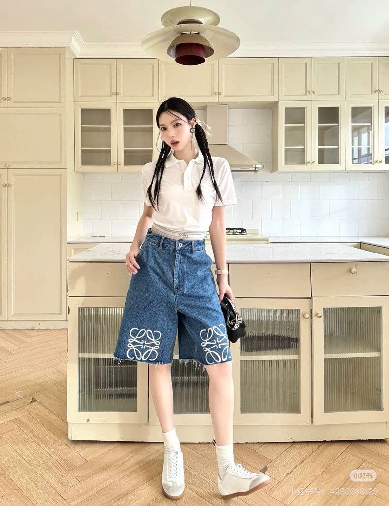 Loewe LOEWE SS25 printed logo curved knife jeans Size 26" / US 2 / IT 38 - 9 Thumbnail