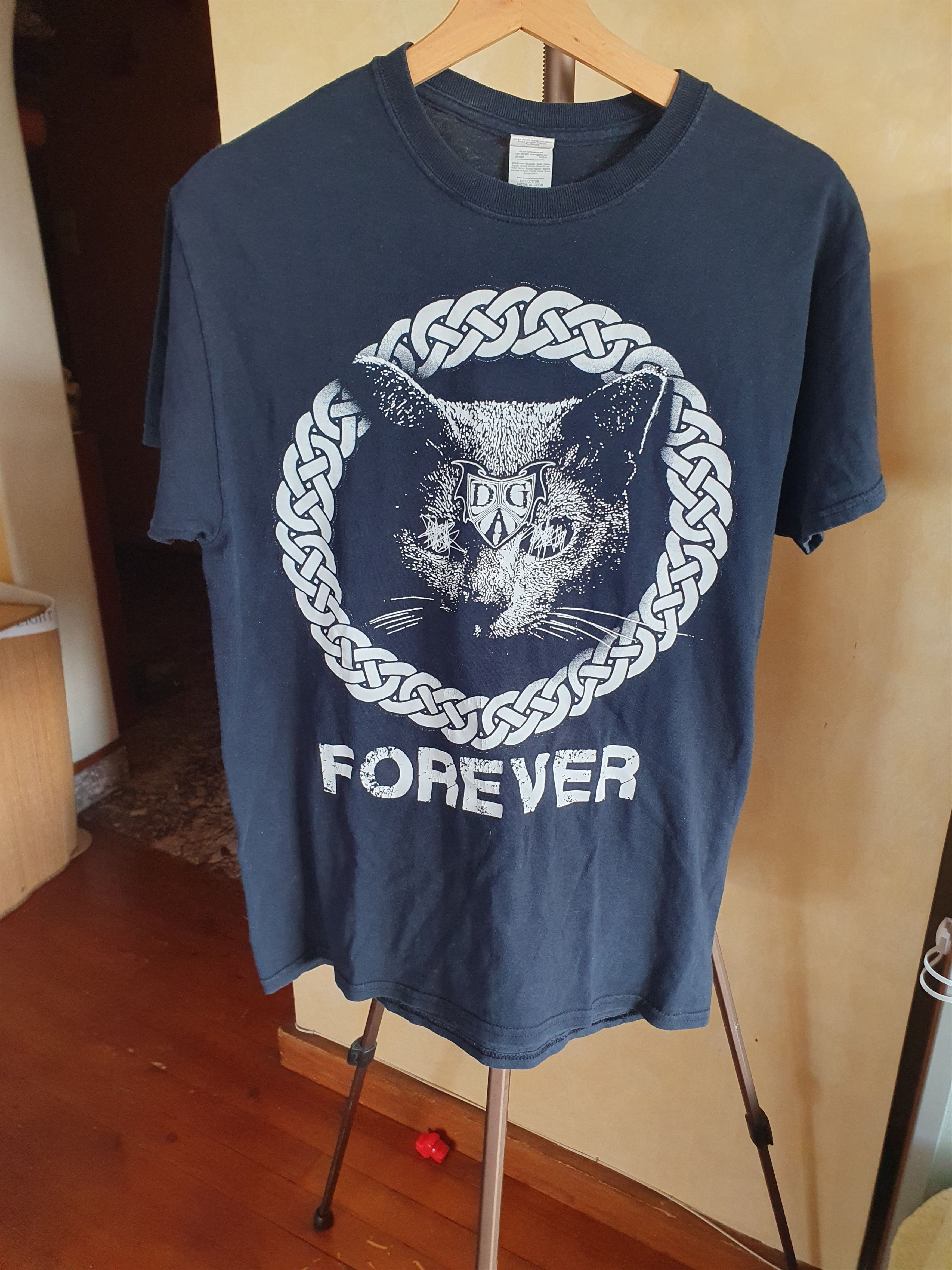 Band Tees Dead Girls Academy DGA Post-hardcore Band t-shirt sz M Size US M / EU 48-50 / 2 - 1 Thumbnail