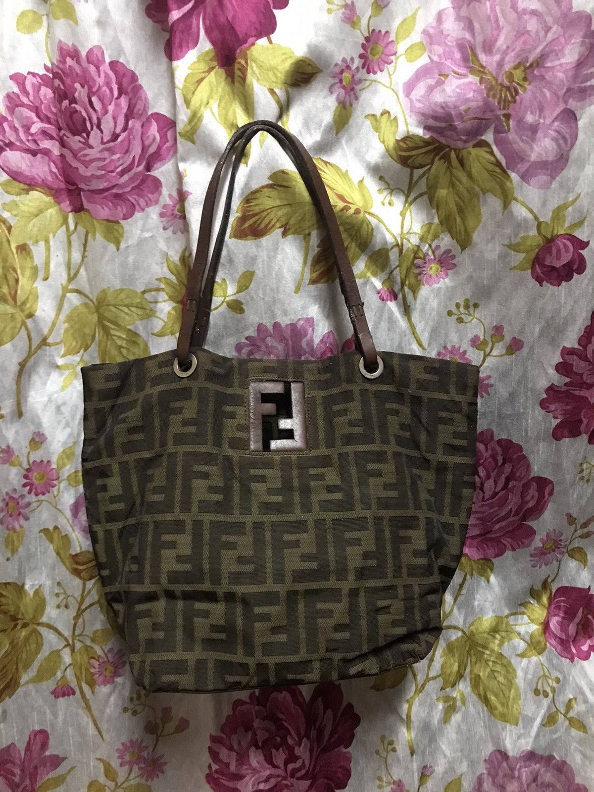 Fendi Authentic Fendi Tote Bag (number code 8315878) Size ONE SIZE - 1 Thumbnail