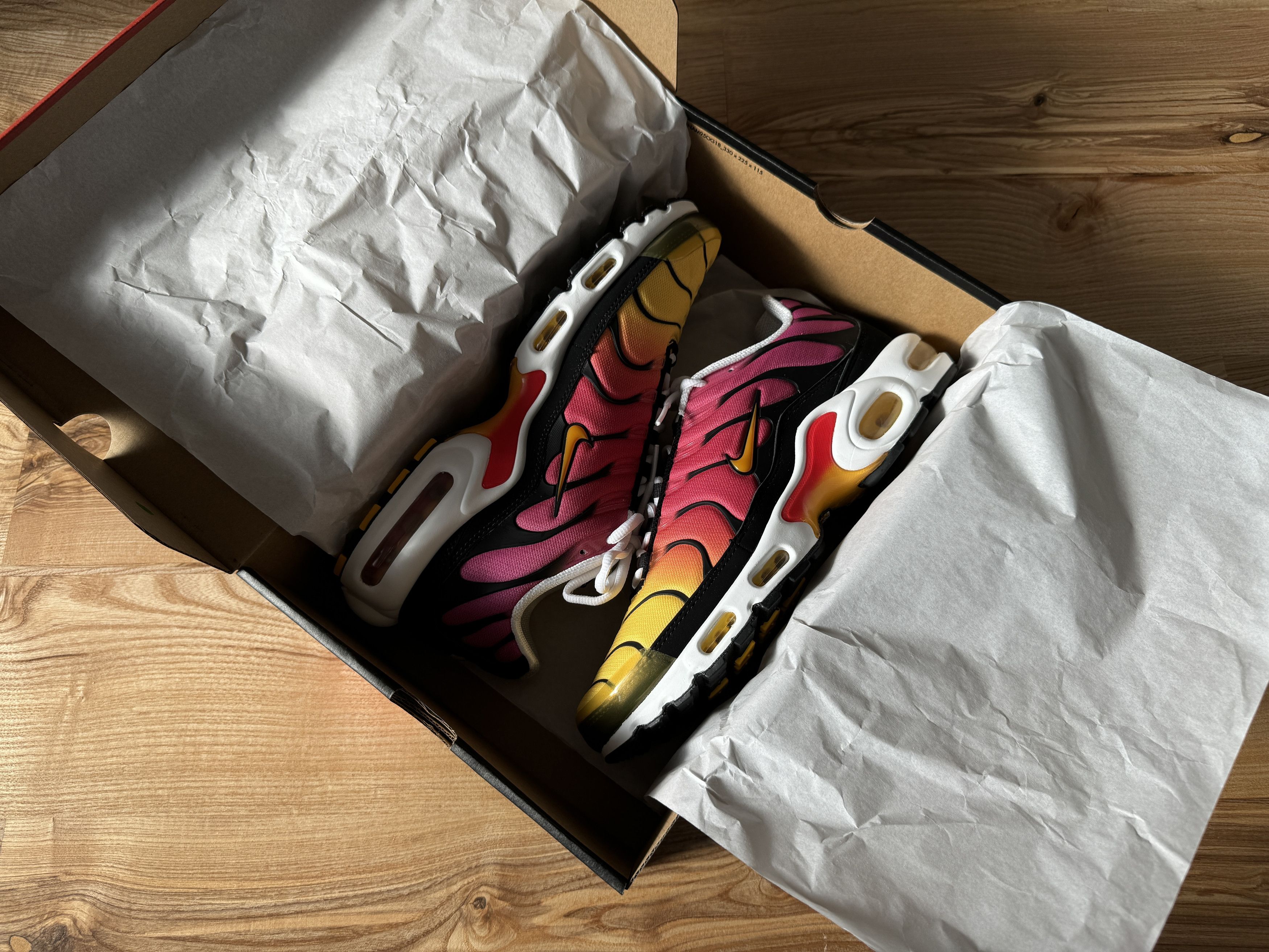 Nike Air Max Plus Tn Raspberry Yellow Pink Gradient Size US 9.5 / EU 42-43 - 9 Thumbnail