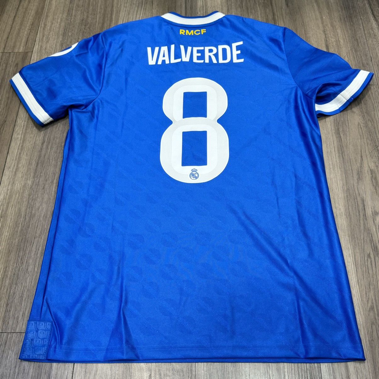 Adidas Real Madrid 25/26 player issue third away #8 Valverde Size US M / EU 48-50 / 2 - 2 Thumbnail