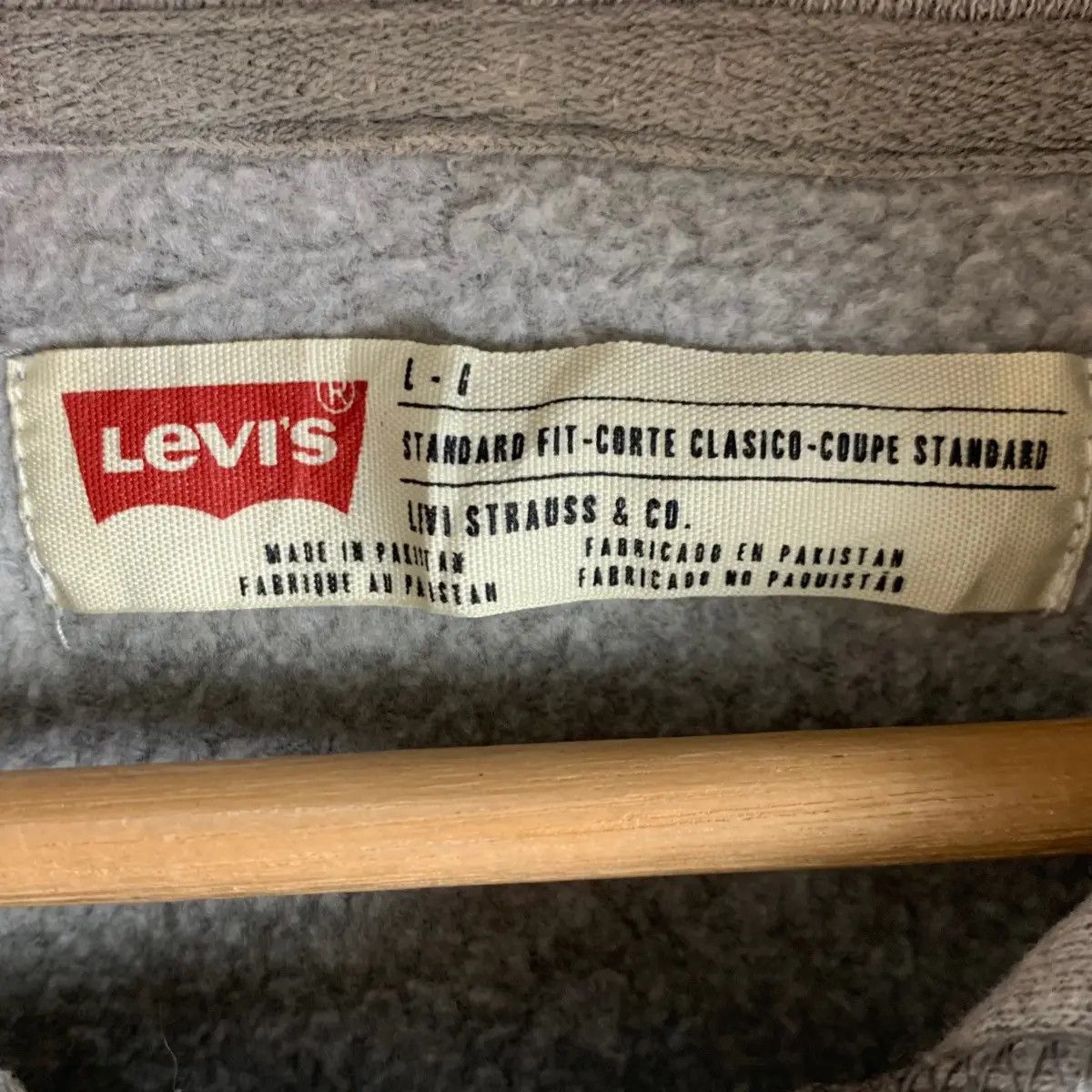 Levi's Vintage LEVI’S STRAUSS Center Box Logo Bogo Hoodie Pullover Size US L / EU 52-54 / 3 - 9 Thumbnail