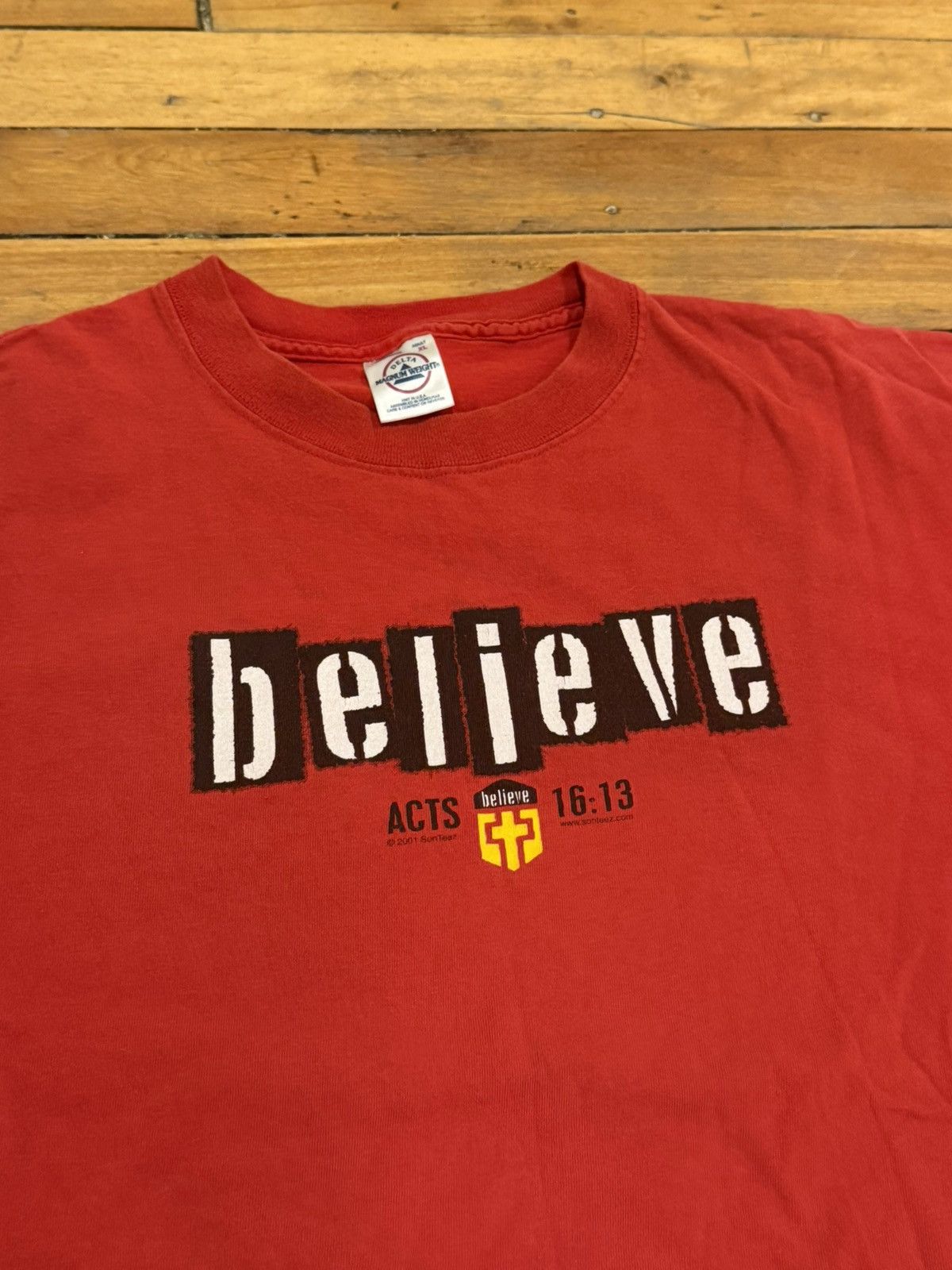 Vintage Vintage ‘01 “Believe” jesus red tee Size US XL / EU 56 / 4 - 1 Thumbnail