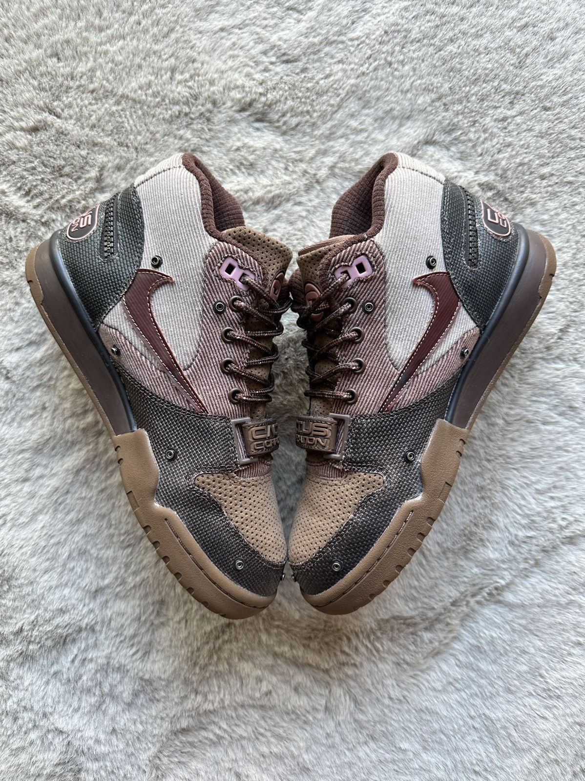 Nike × Travis Scott Nike Air Trainer 1 x Travis Scott Cactus Corporation Wheat Size US 5.5 / EU 38 - 7 Thumbnail