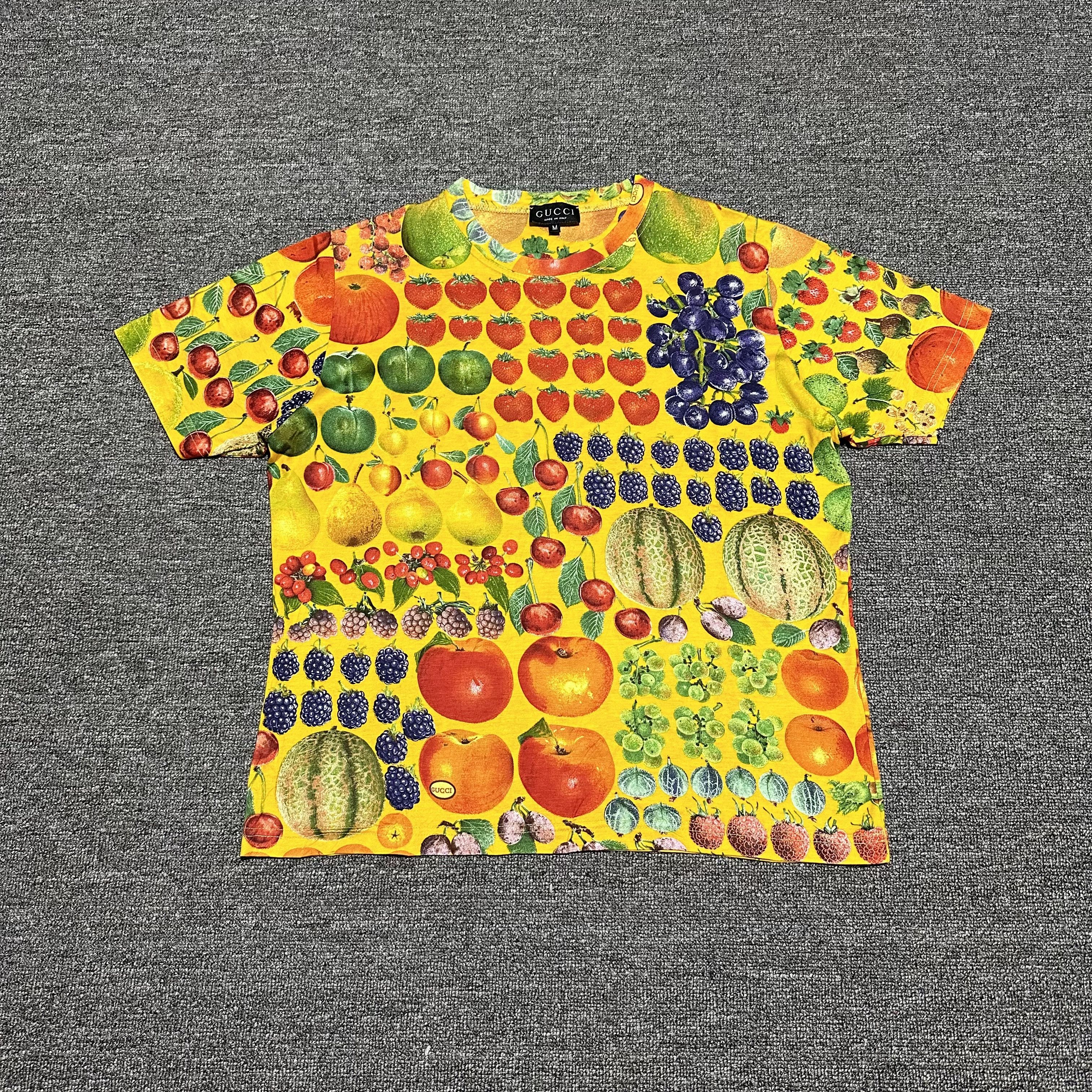 Gucci Vintage Gucci Tom Ford 1996 Fruit Tee Size US M / EU 48-50 / 2 - 1 Thumbnail