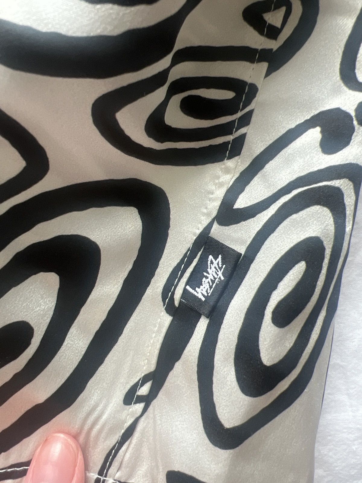 Stussy Stussy swirly s silk shirt Size US S / EU 44-46 / 1 - 11 Thumbnail