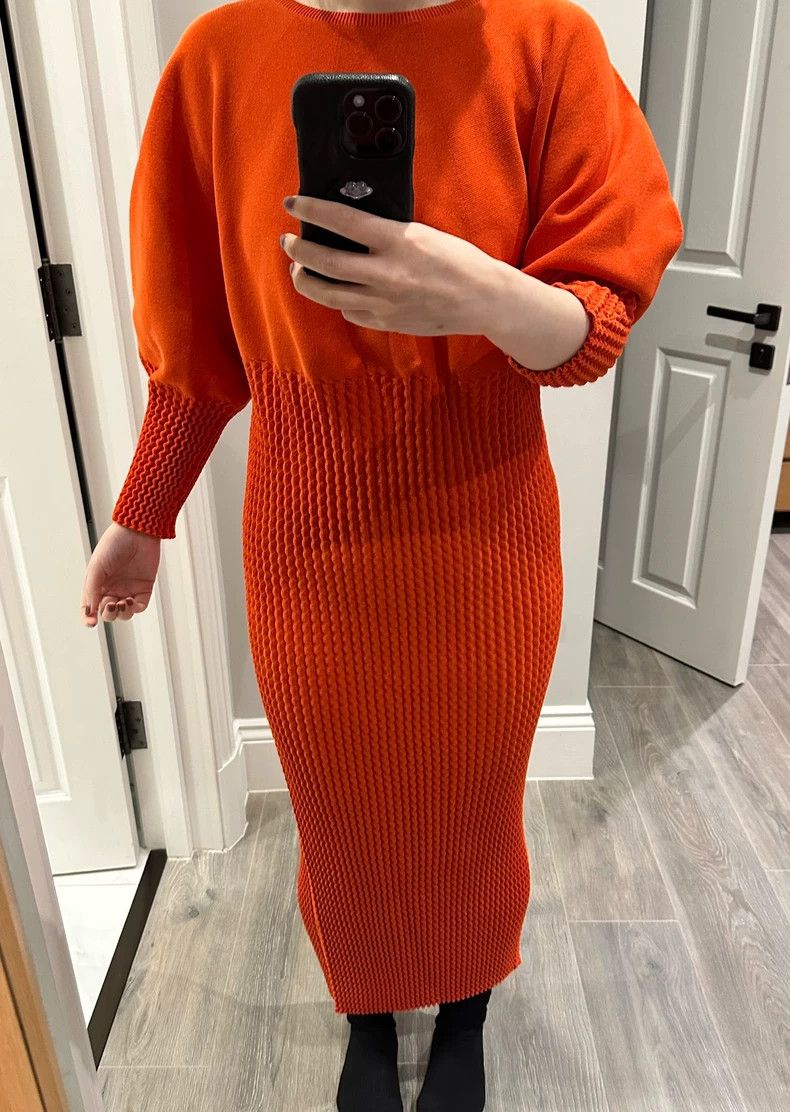 Issey Miyake size:2 A red main line sweater dress is available for purchase  on au PAY Market - Imported Goods Online Store Co.Ltd. | au PAY Market -  Online Shopping Site