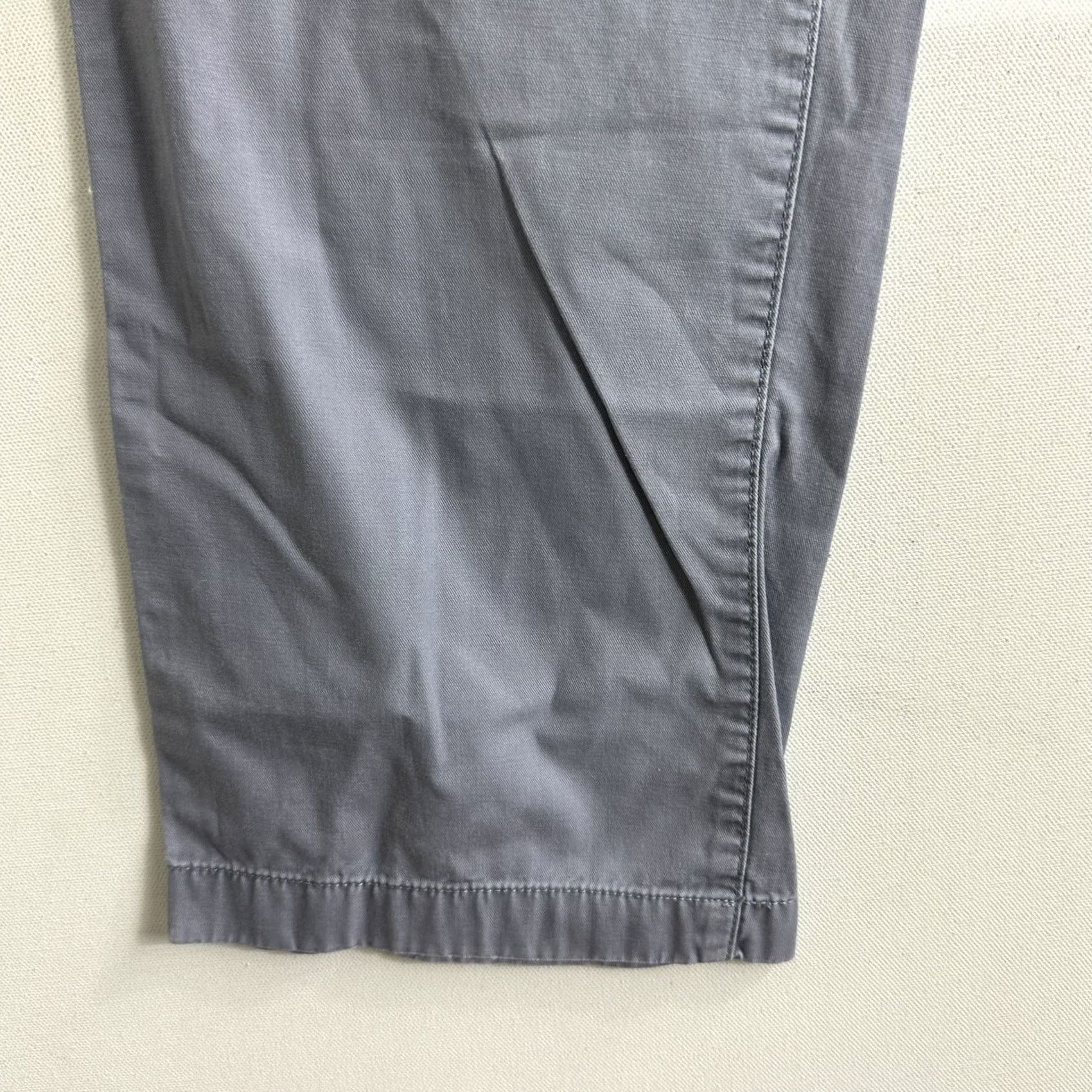 Bonobos Bonobos Slim Fit Chino Pants Mens Size 36x30 Gray Cotton Casual Straight Leg Size US 36 / EU 52 - 8 Thumbnail
