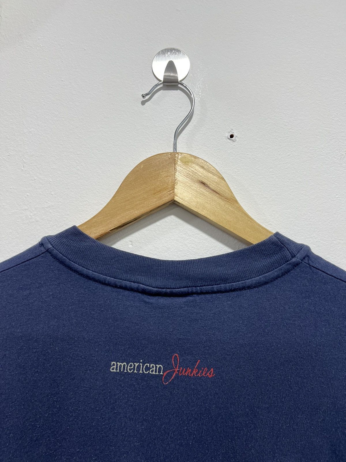 Vintage Vintage 90’s American Junkies Phototee Tshirt Size US M / EU 48-50 / 2 - 7 Thumbnail