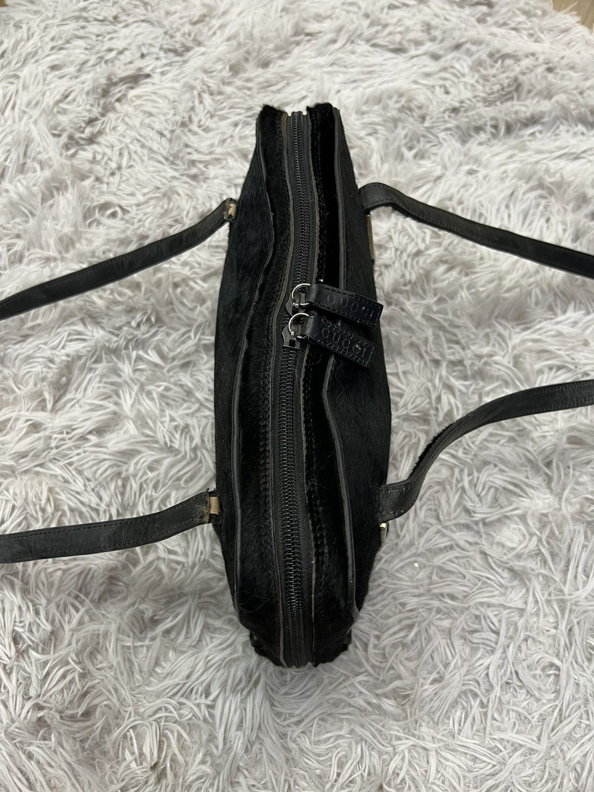 Gucci Vintage Gucci Pony Hair Shoulders Bag Size ONE SIZE - 6 Thumbnail
