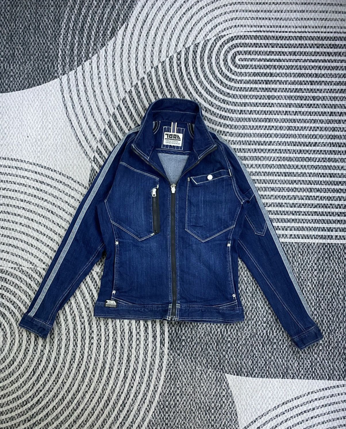 Japanese Brand Vintage Tora Workwear Stretch Longsleeve Denim Jacket Size US M / EU 48-50 / 2 - 1 Thumbnail