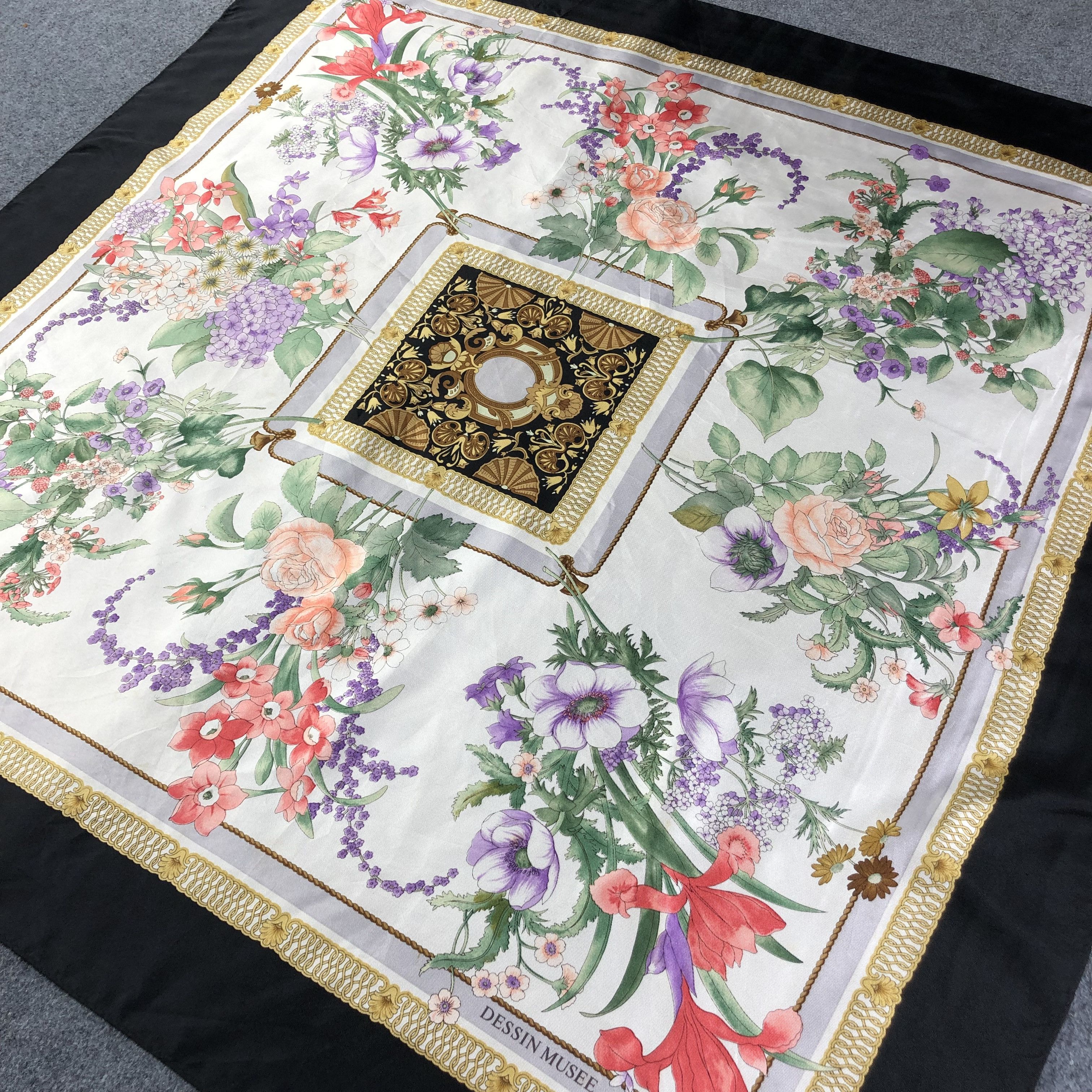 Japanese Brand Dessin Musee Luxury Floral Silk Scarf M598 Size ONE SIZE - 2 Thumbnail