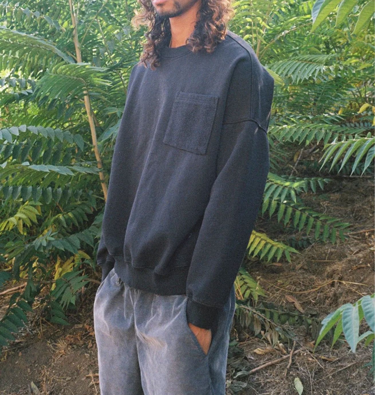 MOOJIMOOJIUS MOOJI MOOJI Oversized Crop Hoodie Aged Black | Grailed